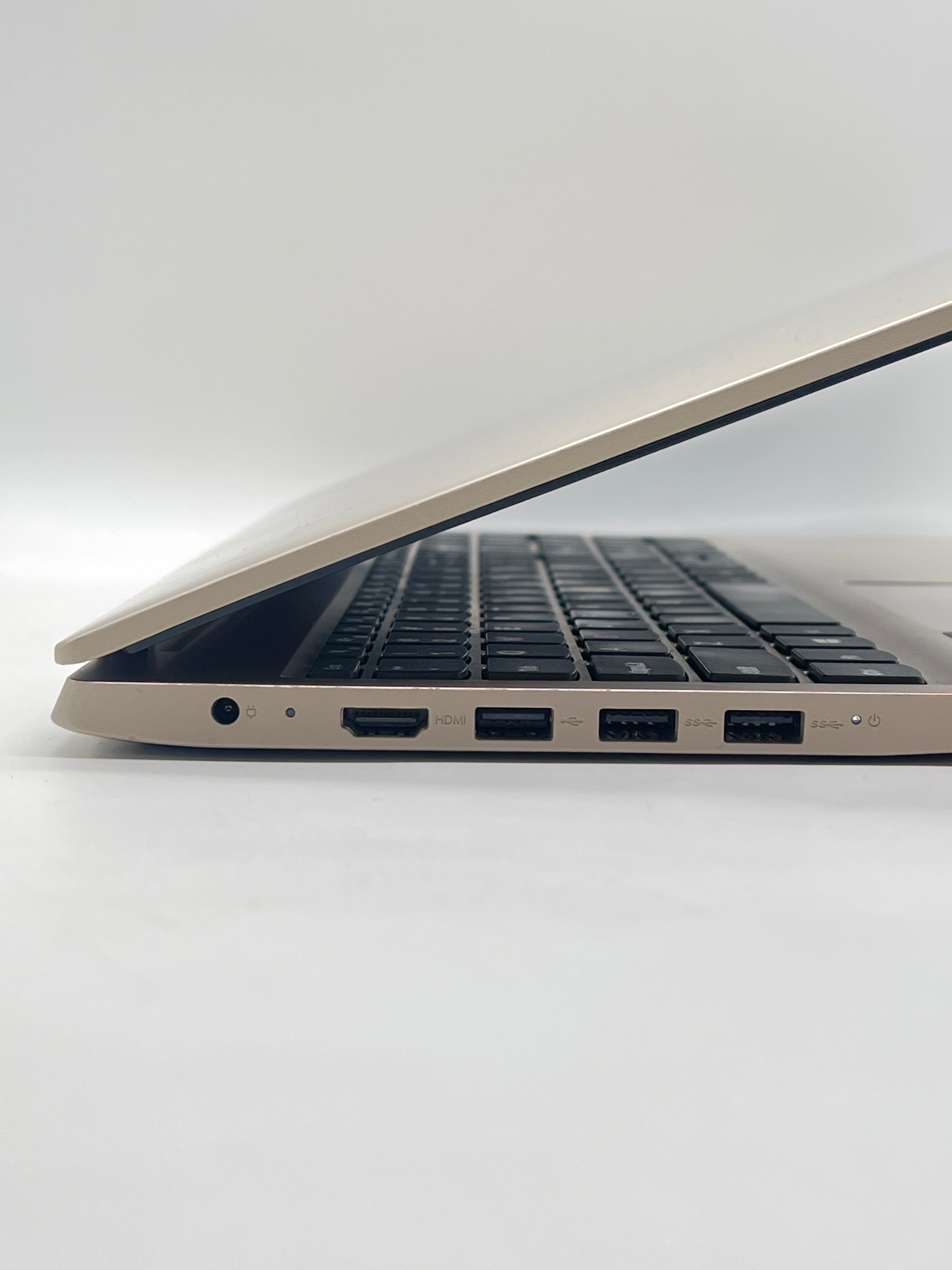 Lenovo IdeaPad 3 15ITL05 Touch i3-1115G4 8GB RAM 256GB SSD - For Parts (Trackpad Issue)