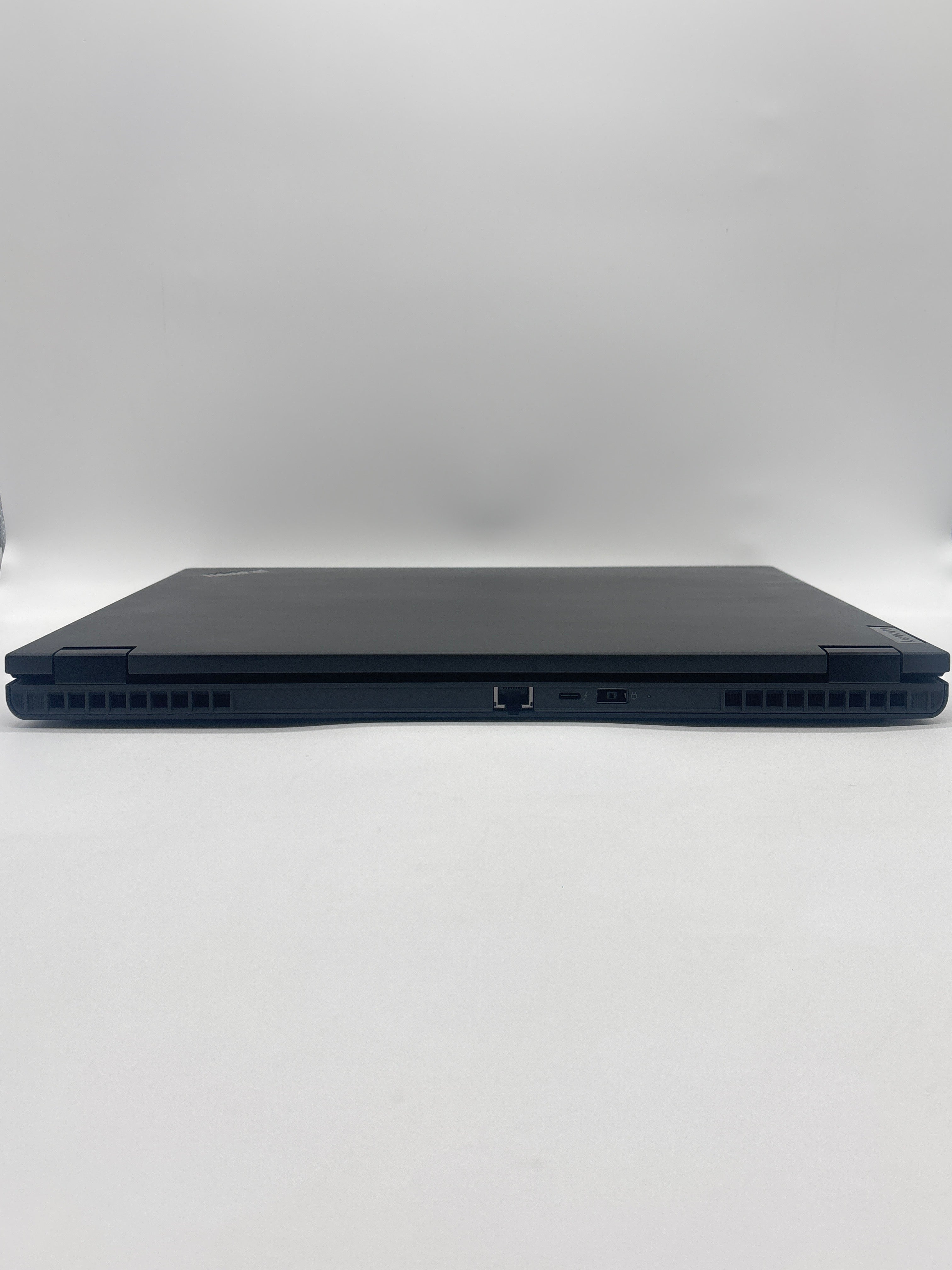 Lenovo ThinkPad P16v Gen 2 Ultra 7 155H 64 GB RAM 1 TB SSD RTX 2000