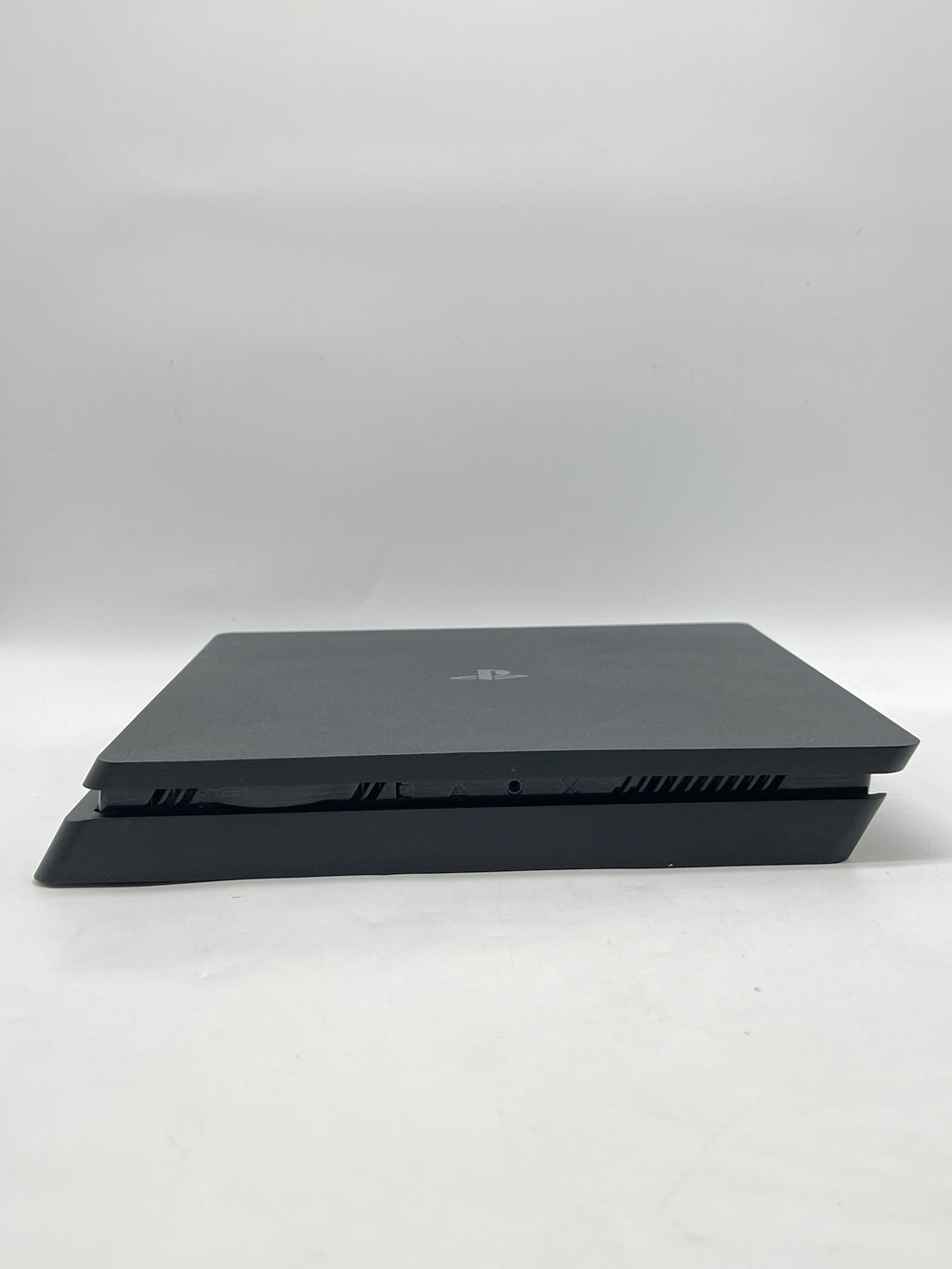 Sony PlayStation 4 Slim CUH-2215B 1TB w/ 2 Controllers HDMI - Used