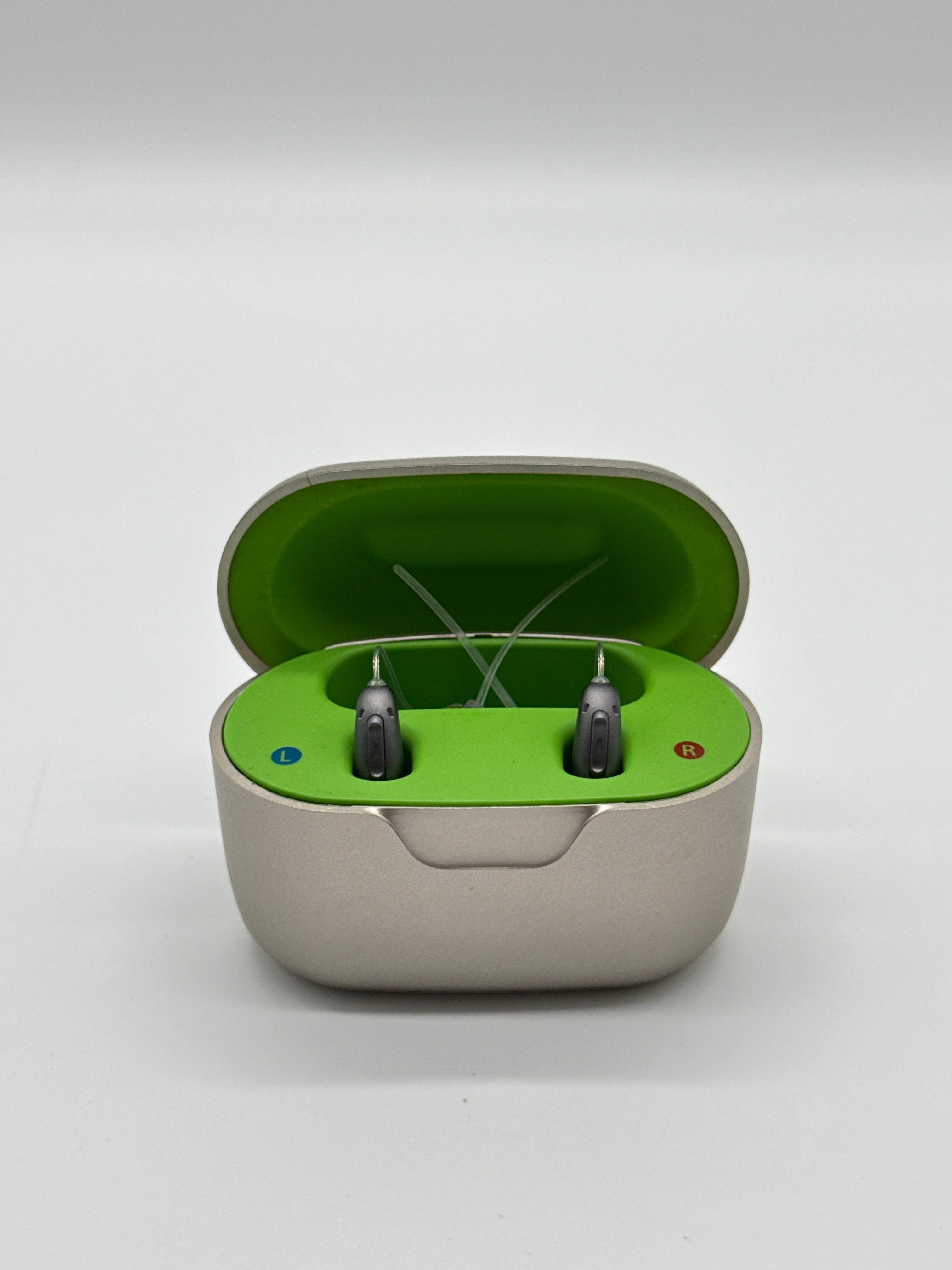 Phonak Audeo P90-RL Hearing Aid RIC Bluetooth Rechargeable Silver Used