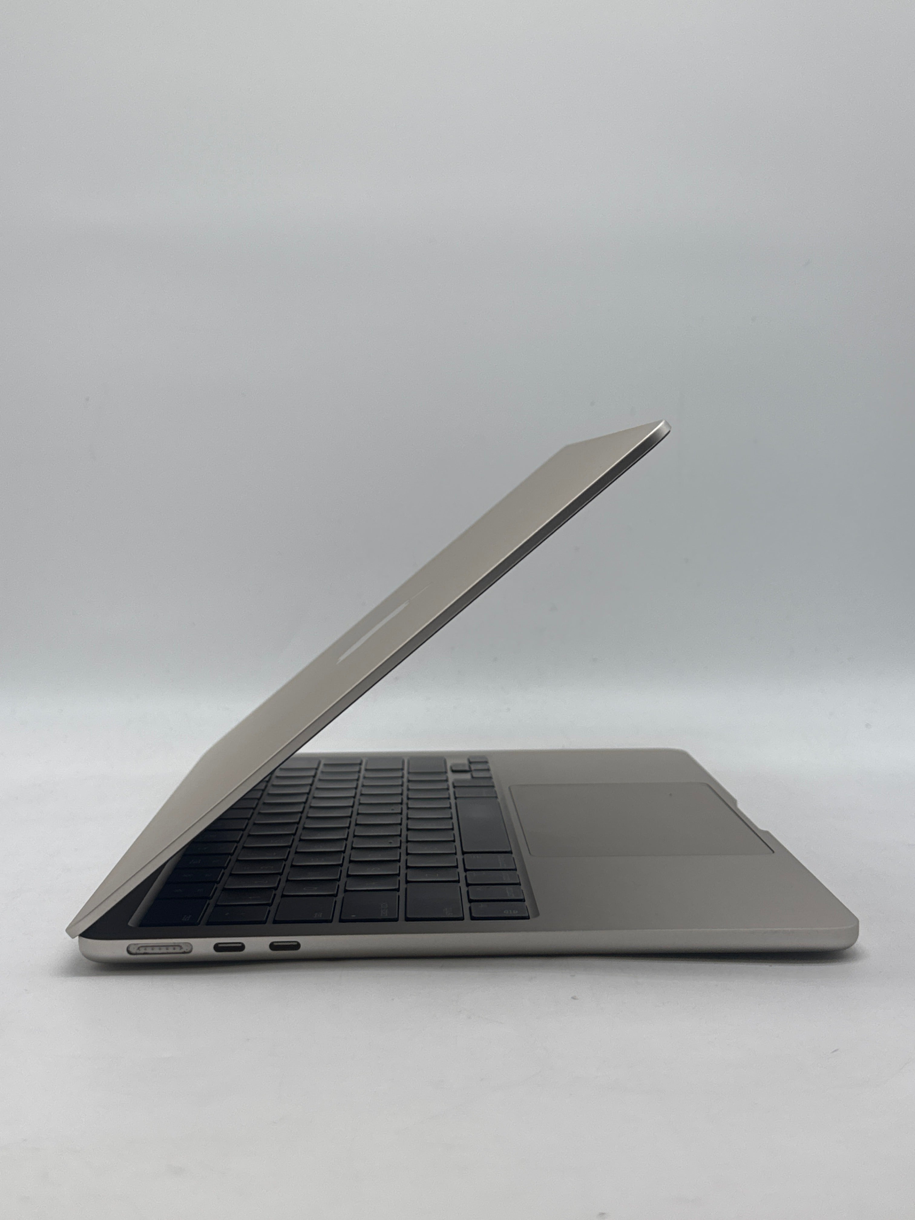 Apple MacBook Air 13" M3 A3113 8GB RAM 256GB SSD Gold - Used