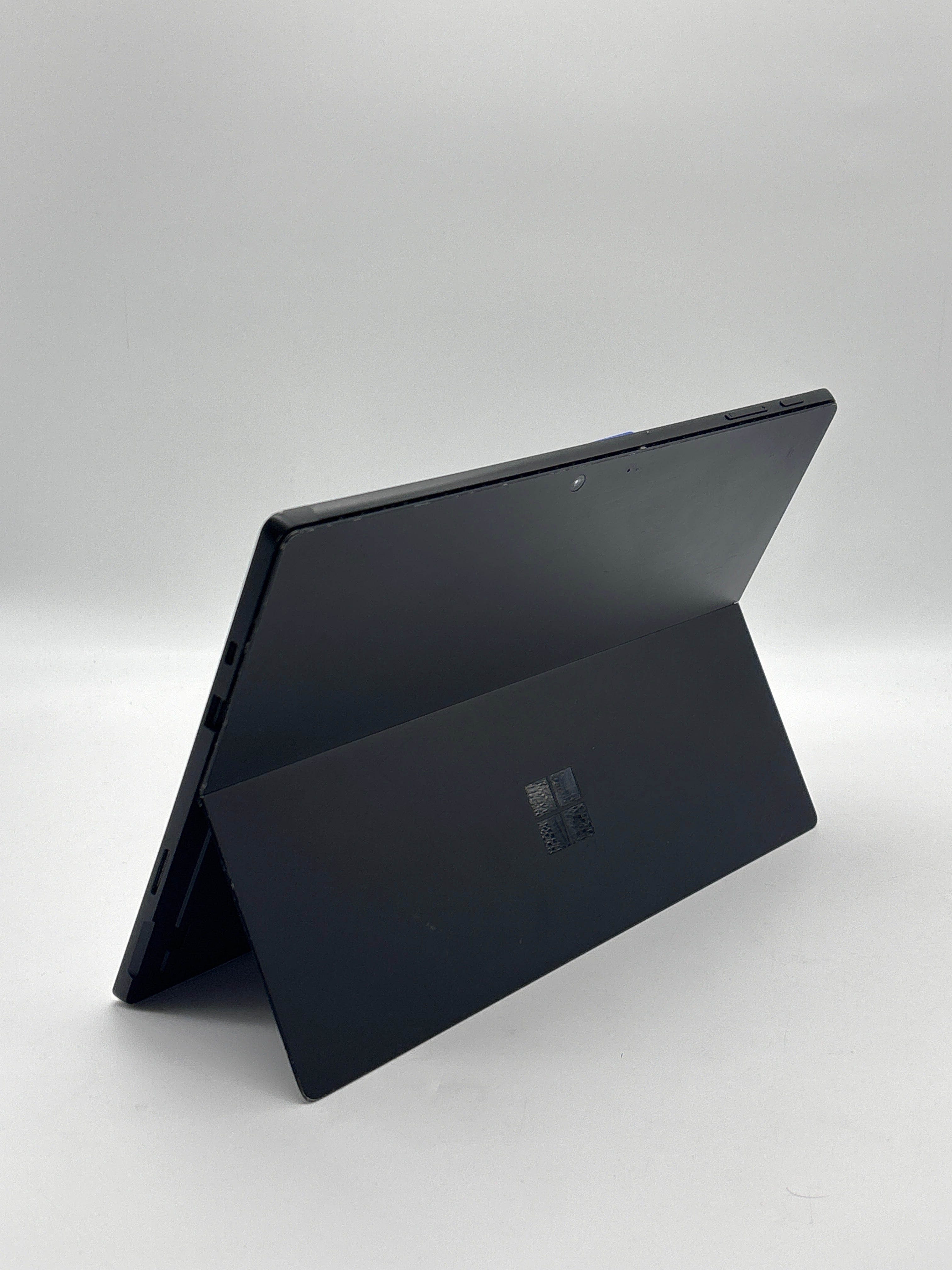Microsoft Surface Pro 7 12.3 inch Intel Core i5 8GB 256GB Black Used