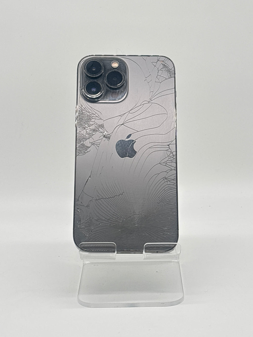 Apple iPhone 13 Pro Max 128 GB  AT&T back crack used B