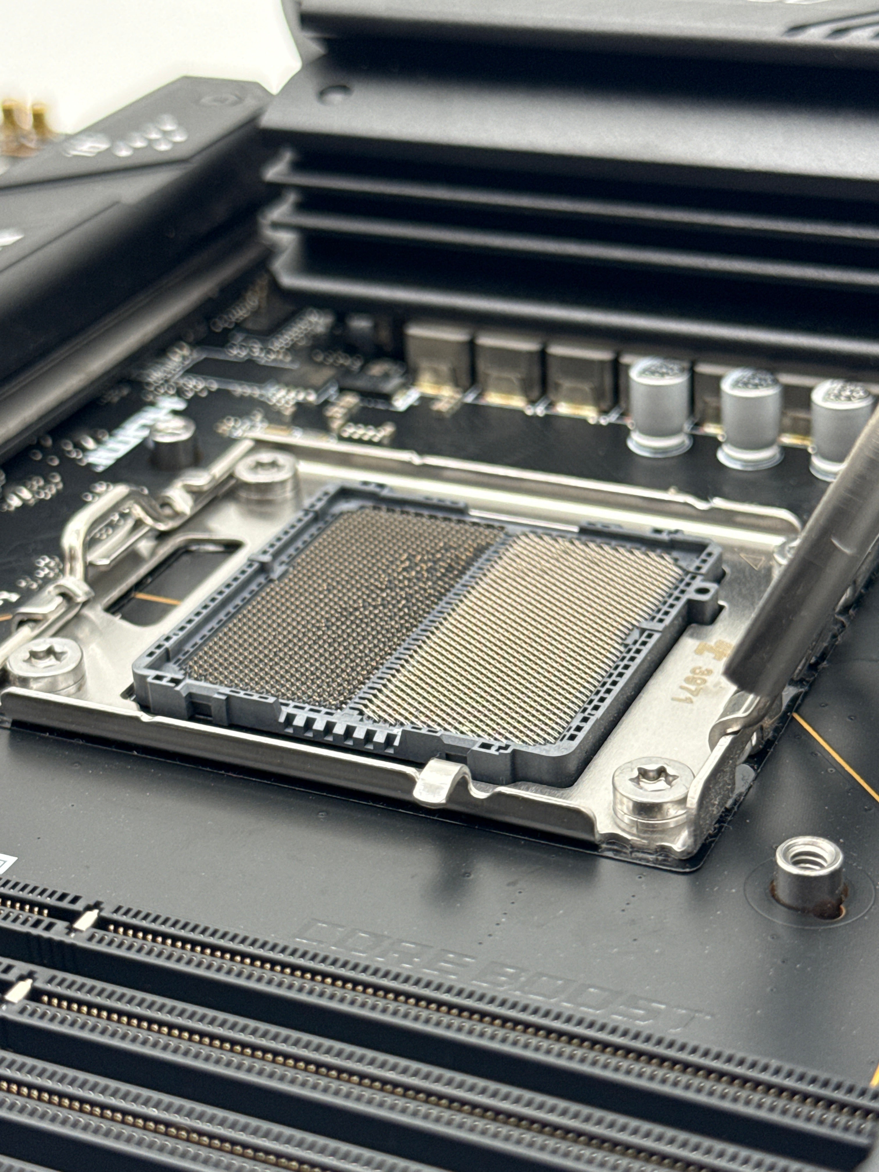 MSI MAG X670E TOMAHAWK WIFI ATX Motherboard Socket AM5 DDR5