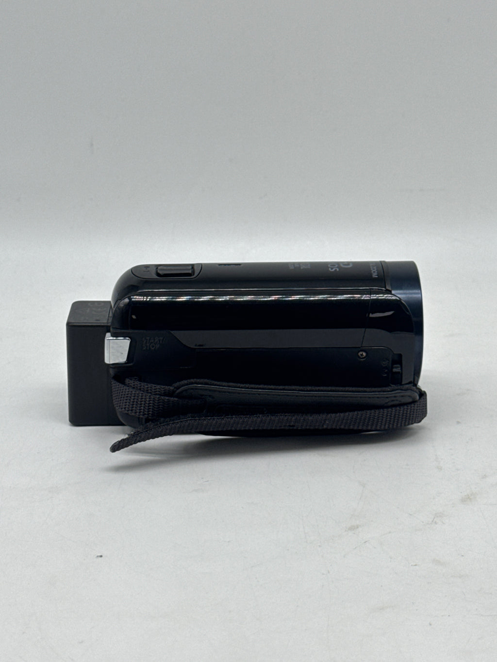 Canon VIXIA HF R600 HD Camcorder 57x Optical Zoom Black Used