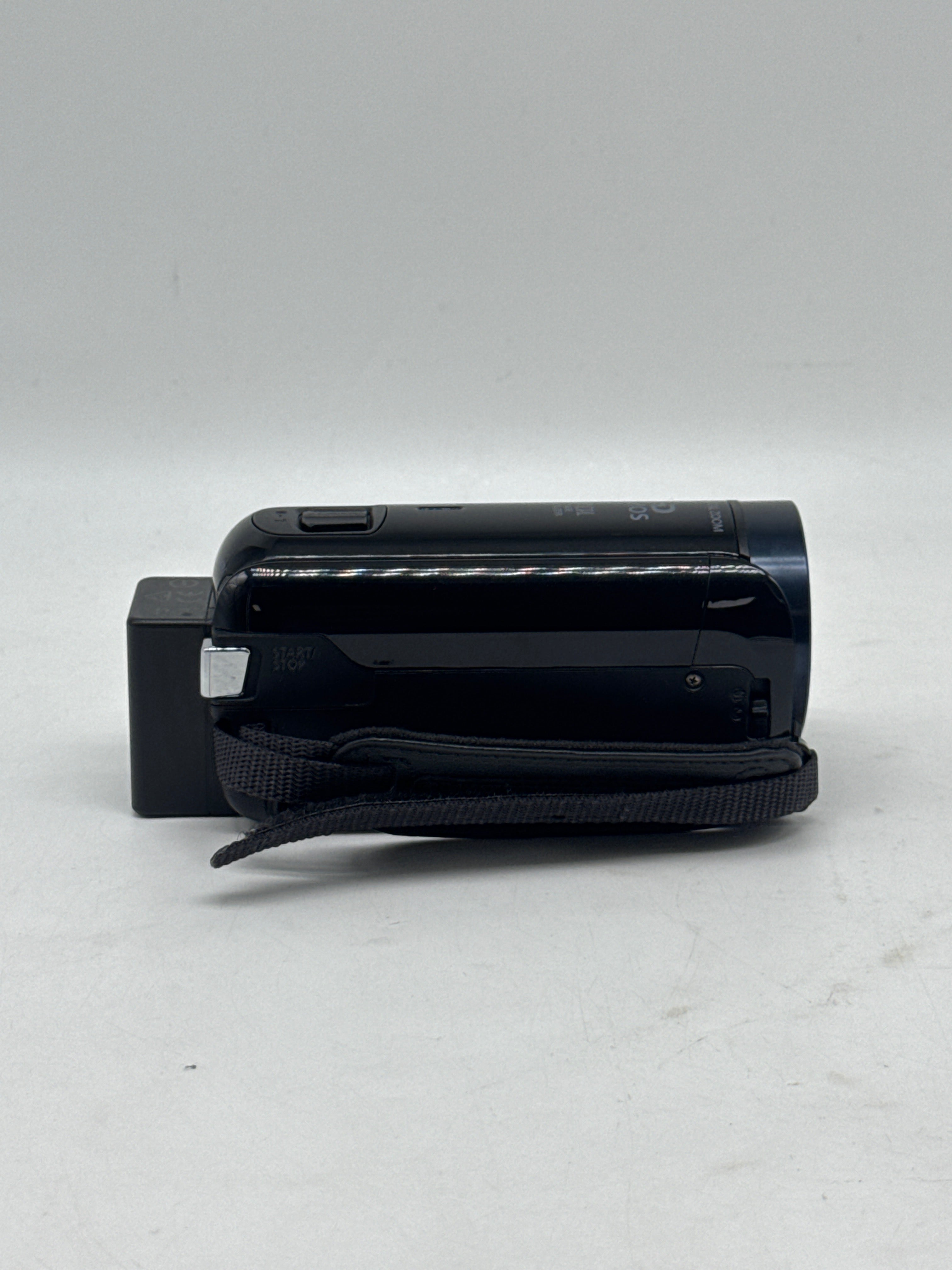 Canon VIXIA HF R600 HD Camcorder 57x Optical Zoom Black Used