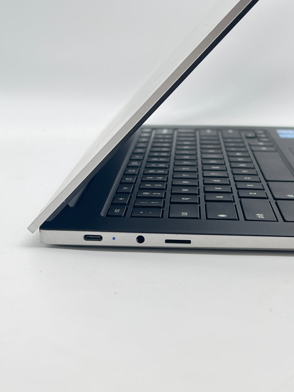 Samsung Galaxy Chromebook XE345XDA Celeron N4500 4GB RAM 32GB eMMC - Used