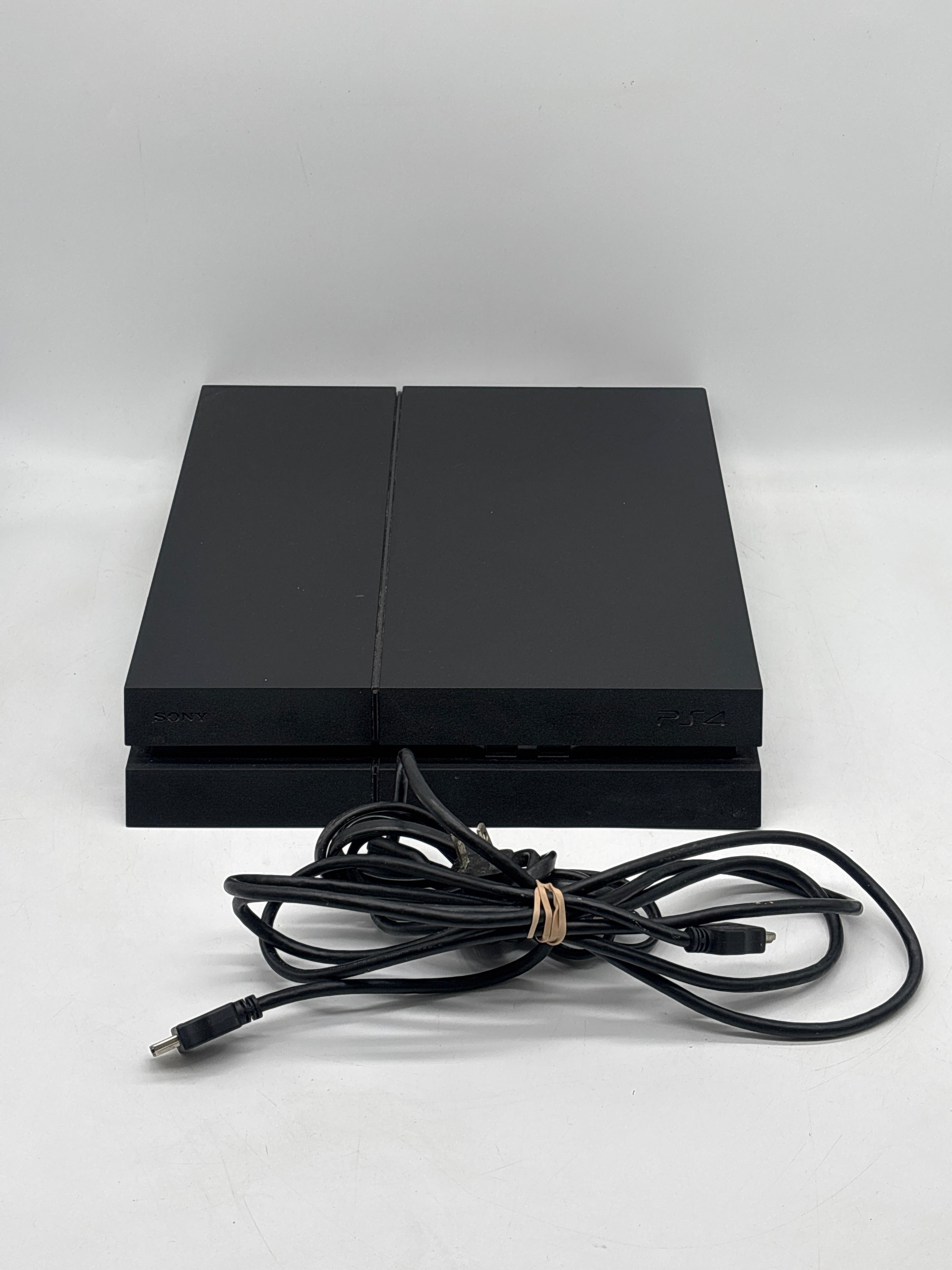 Sony PlayStation 4 (CUH-1215A) 500GB Console W Power/HDMI Cables - Used