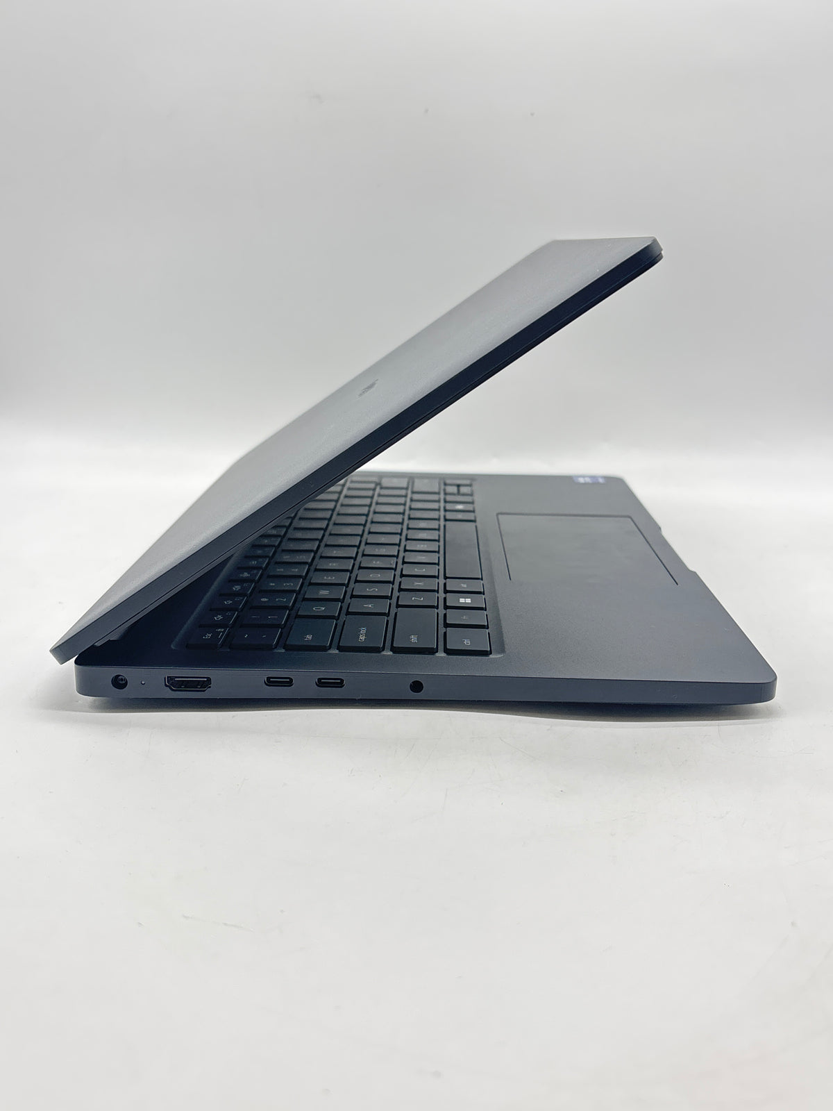 Dell Pro 14 PC14250 Ultra 5 235U 32GB RAM 512GB SSD - Used