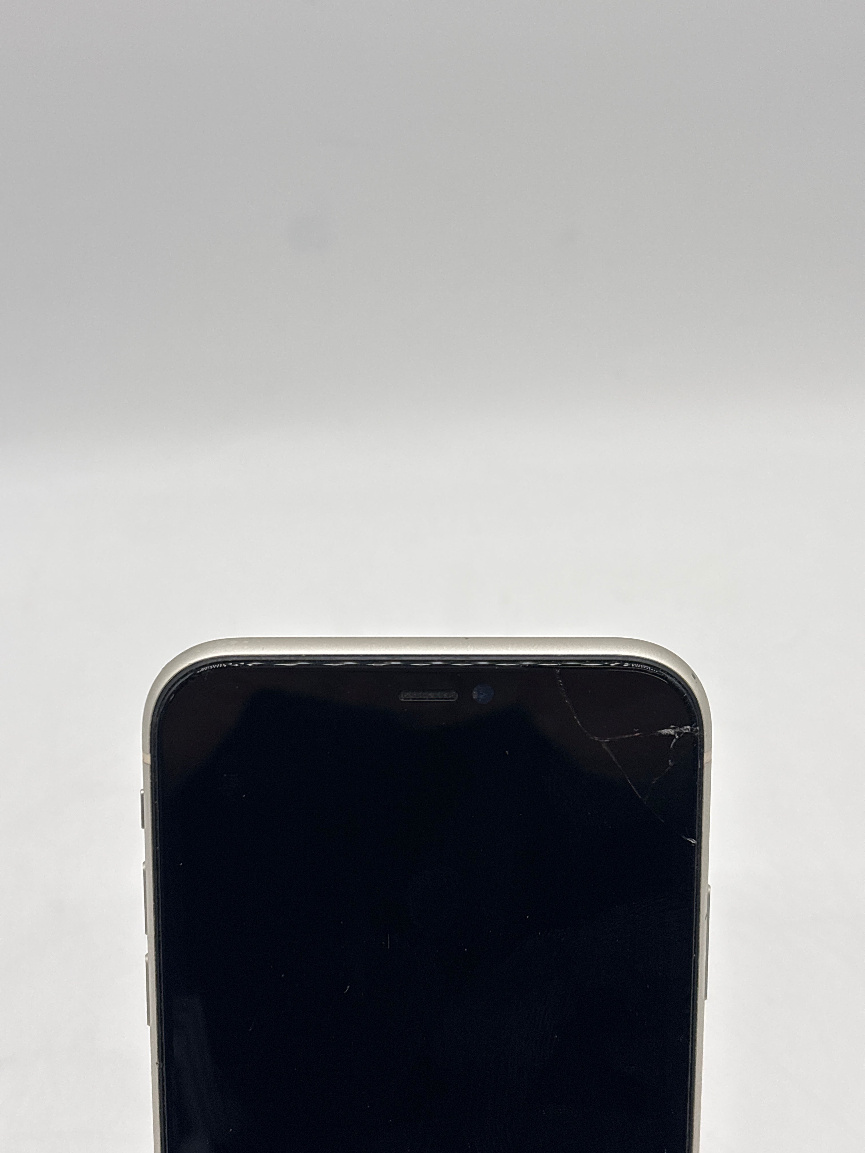 Apple iPhone 11 128GB White - For Parts AT&N