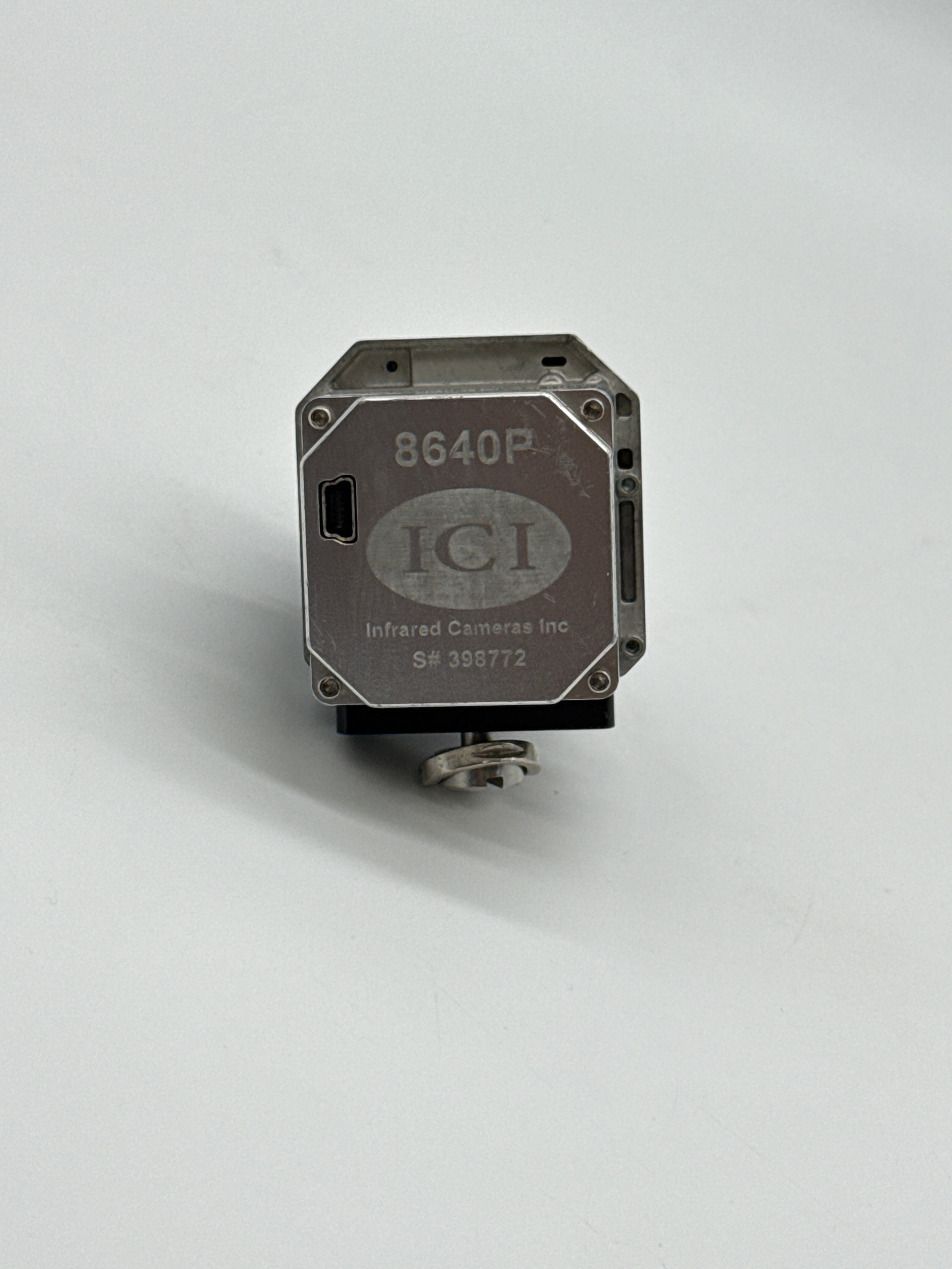 ICI 8640P Infrared camera (30 Hz)