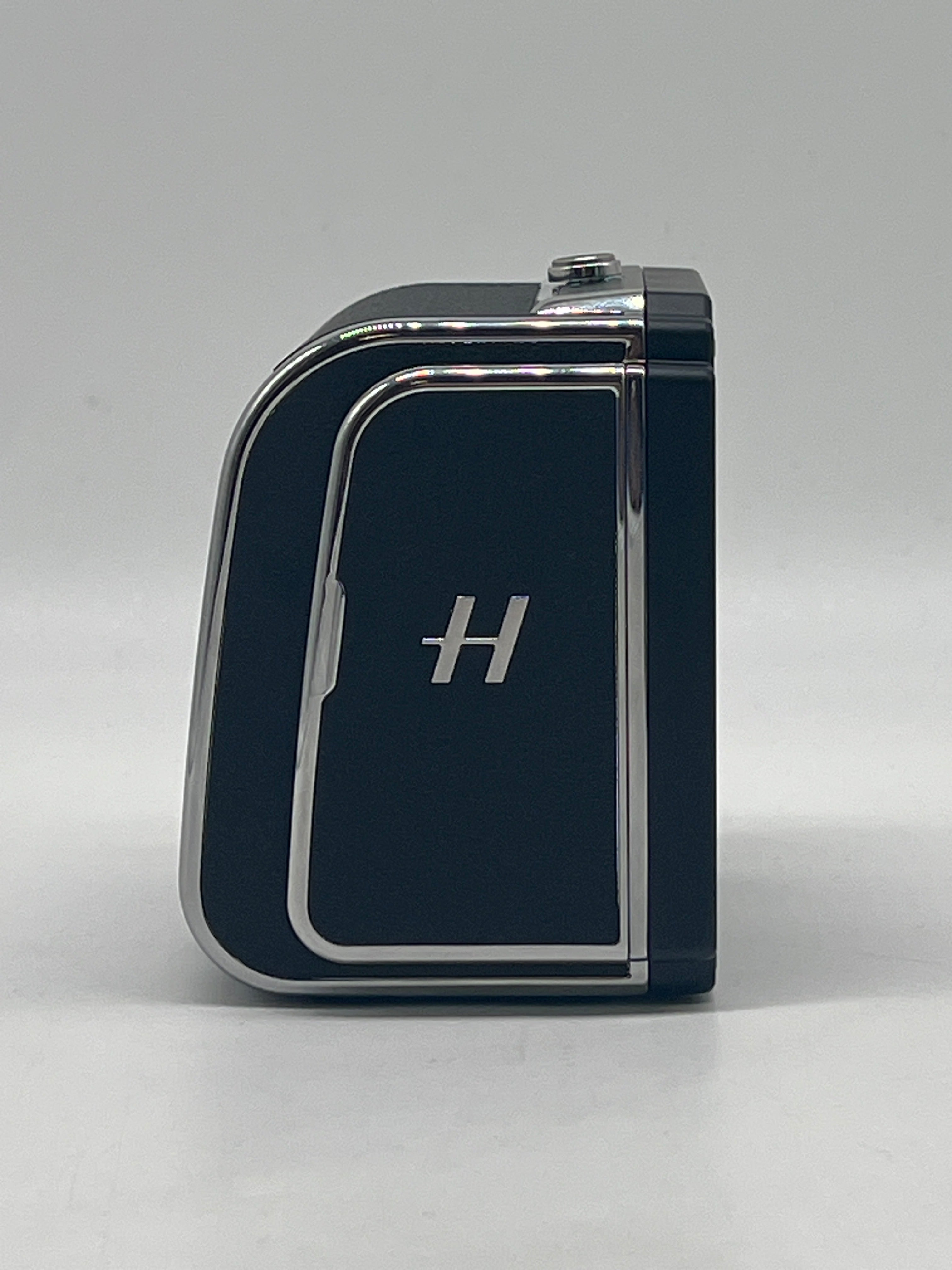 Hasselblad 907X 100C Medium Format Mirrorless Camera - Mint