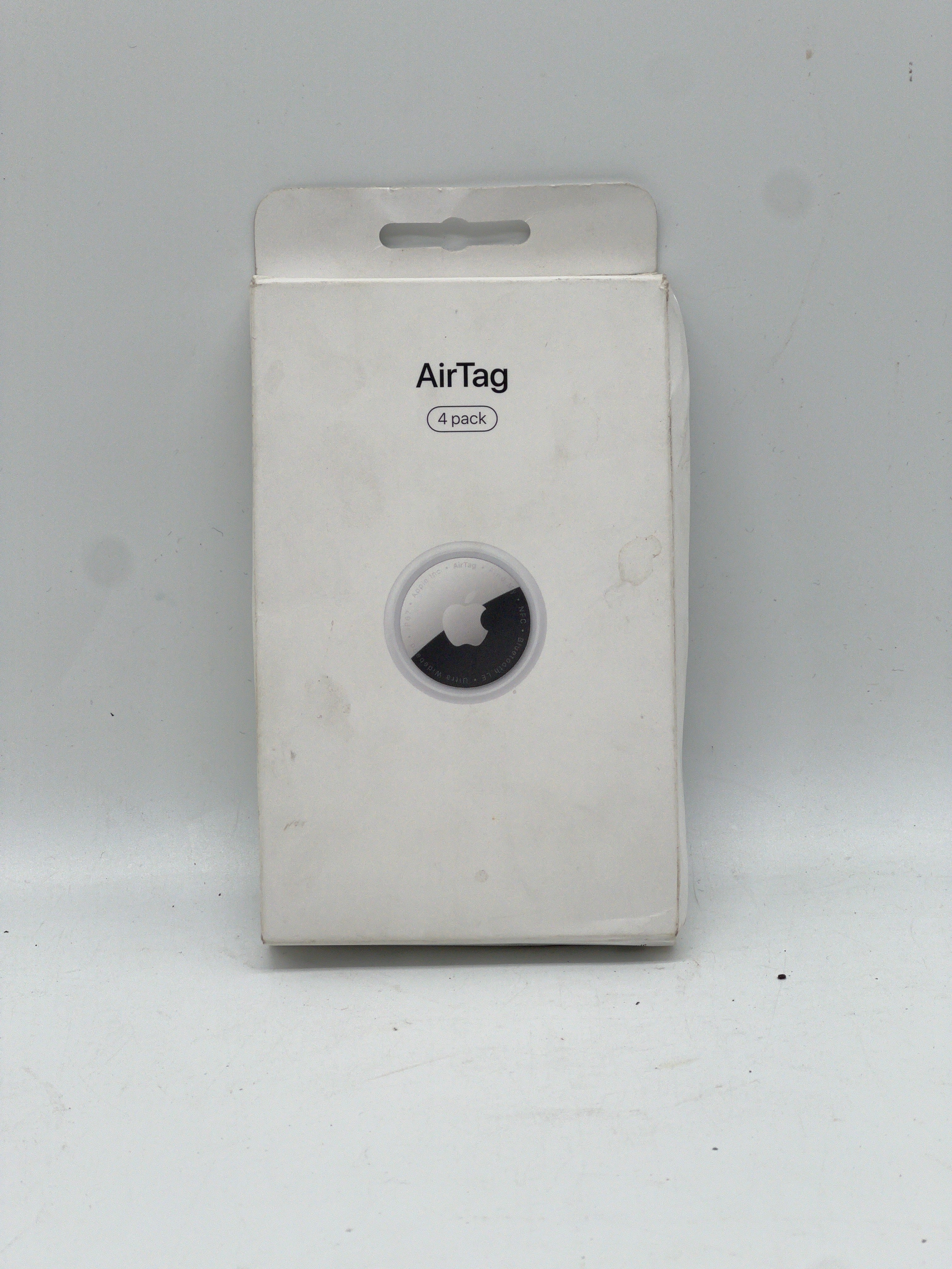 Apple Air Tag White 4 Pack A2187 - New In Box