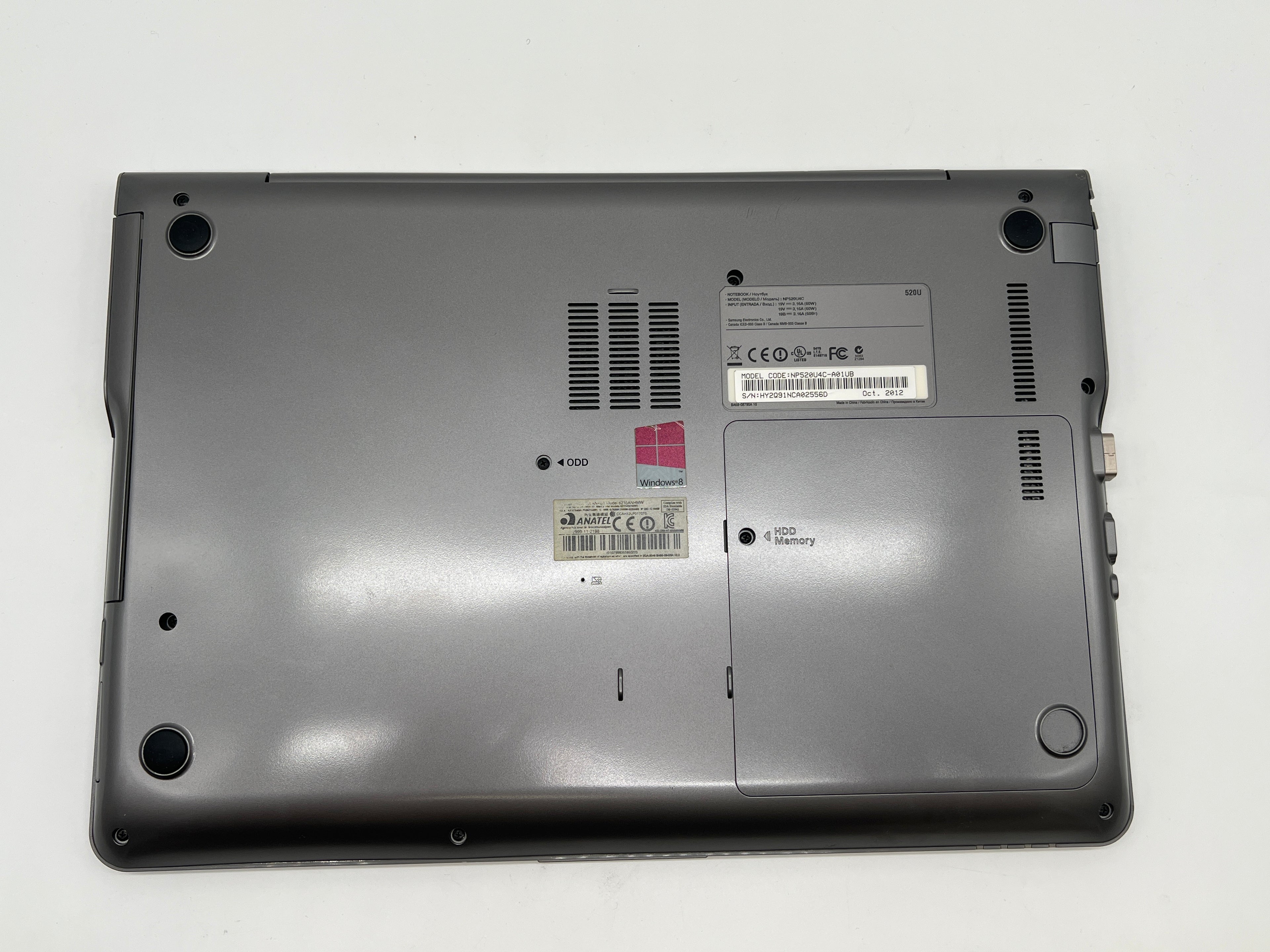 Samsung NP520U4C i5 8GB RAM 750GB HDD