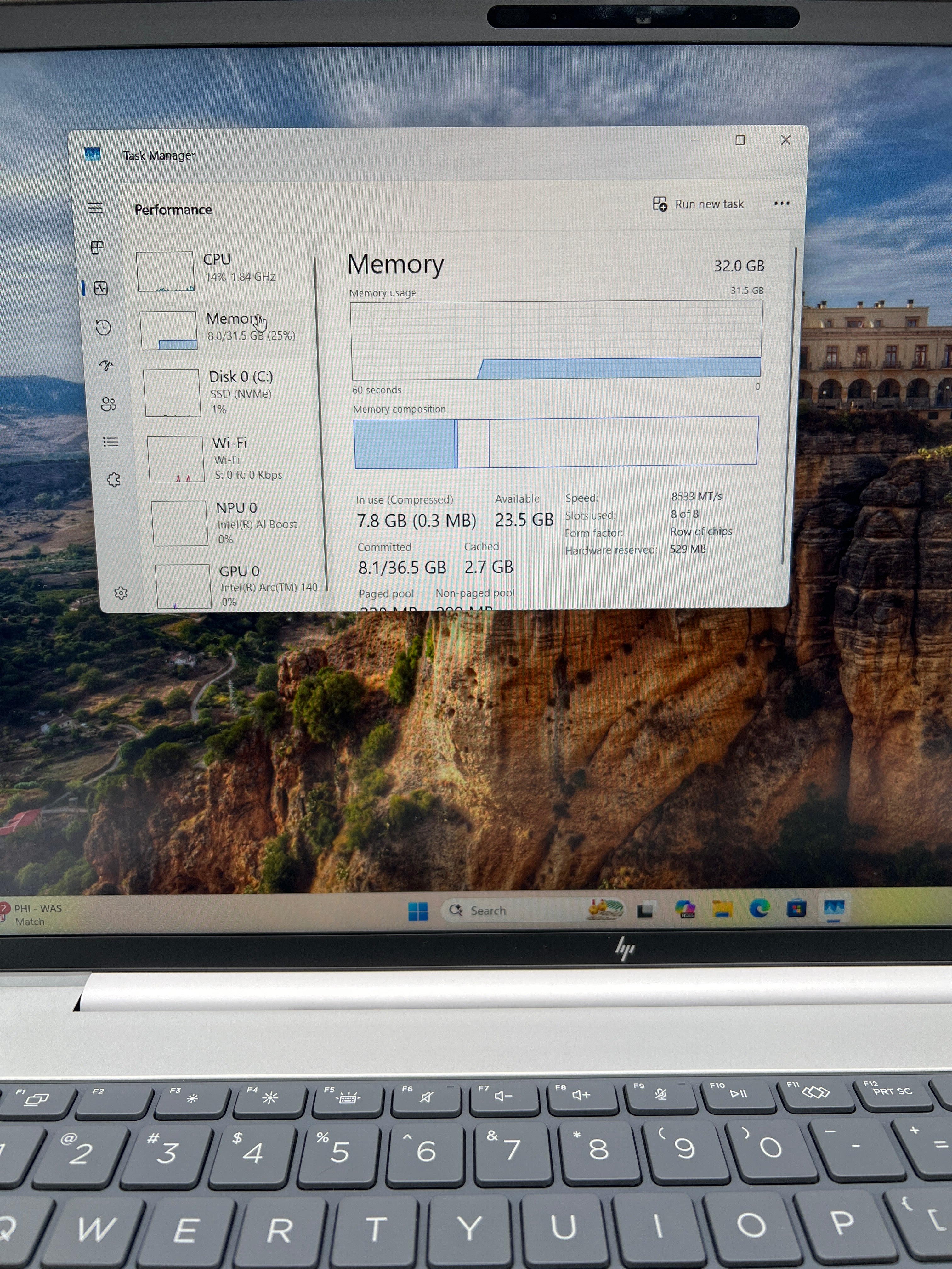 HP EliteBook 8 G1i 16 AI Ultra 7 32GB 1TB SSD Silver