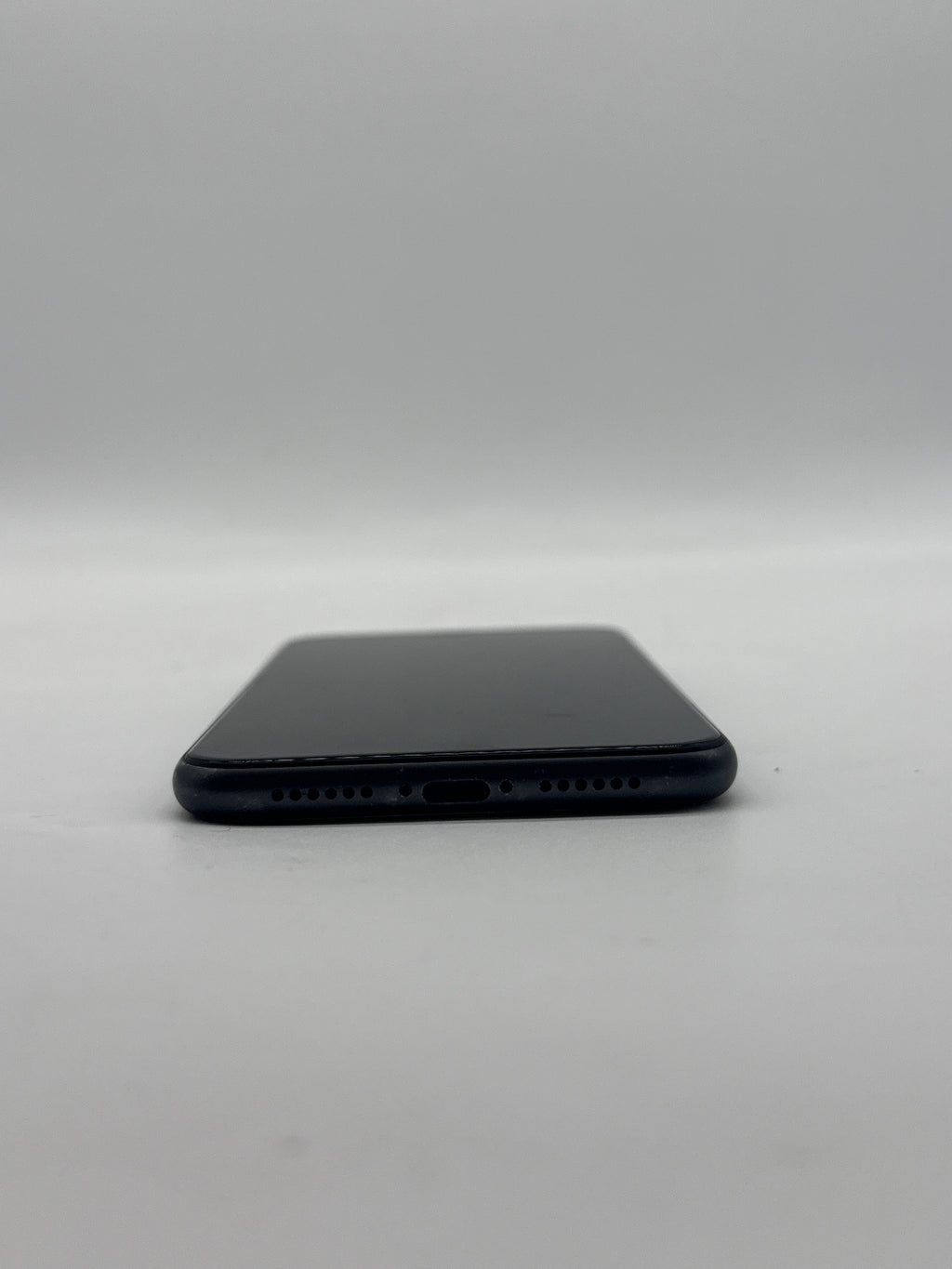 Apple iPhone 11 64GB Black Unlocked - For Parts (Read DESC)