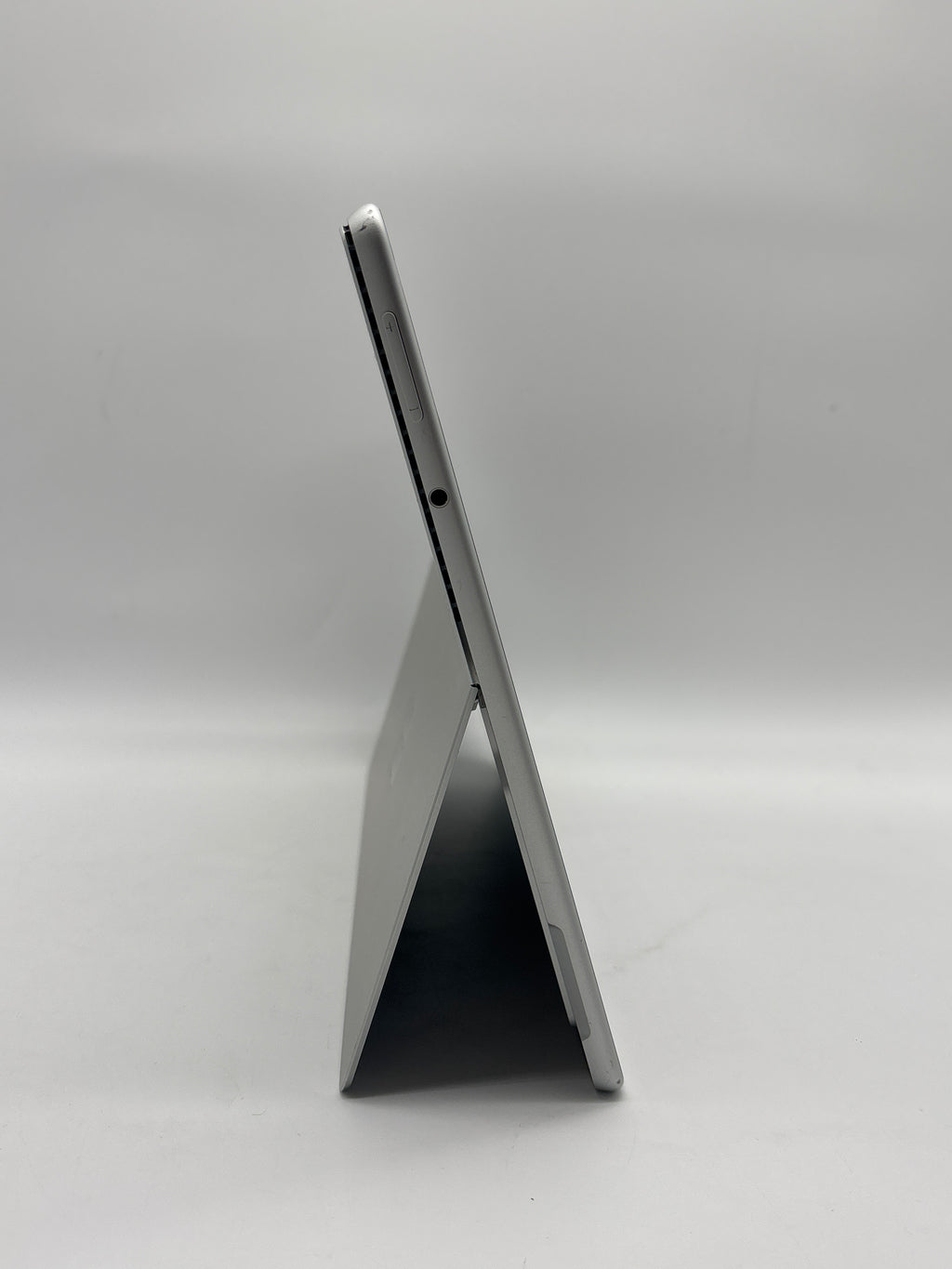 Microsoft Surface Pro 8 1983 i7-1185G7 16GB RAM 1TB SSD