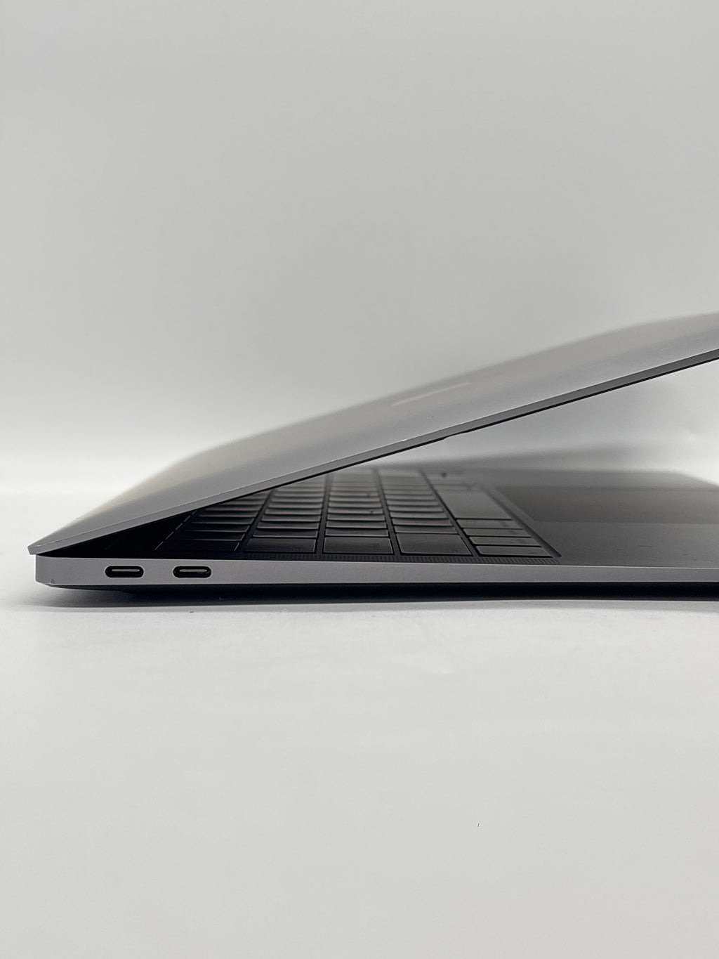 Apple MacBook Air 13" A1932 i5 8GB RAM 128GB SSD