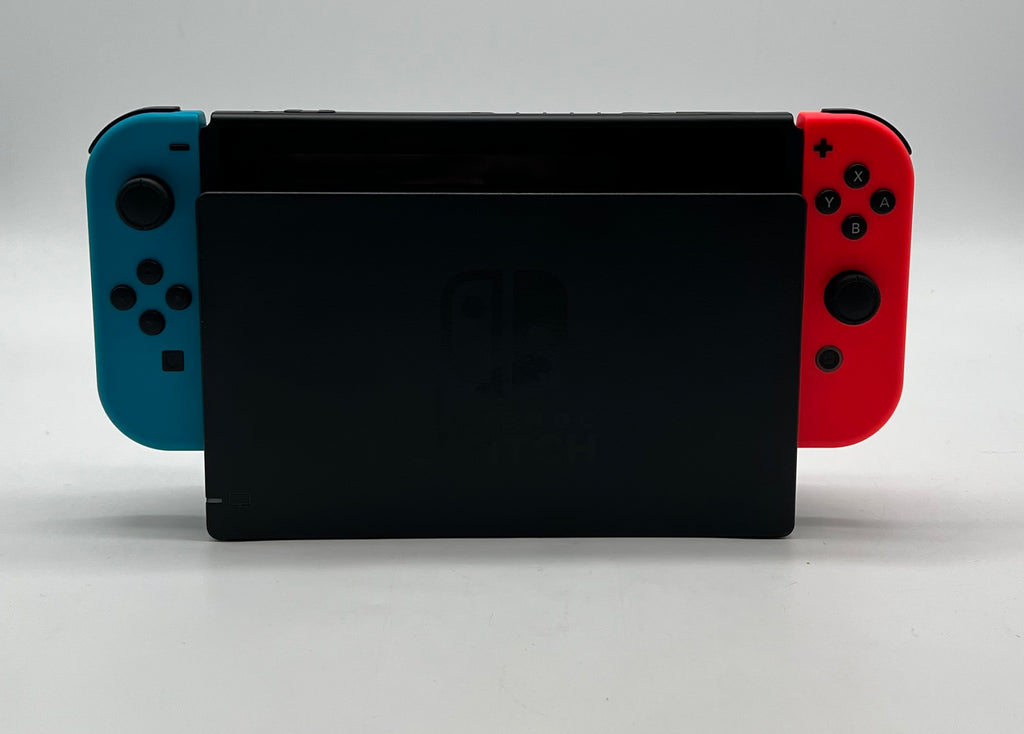 Nintendo Switch Blue/Red (HAC-001-01) 32GB w/ Minecraft - Used With Box