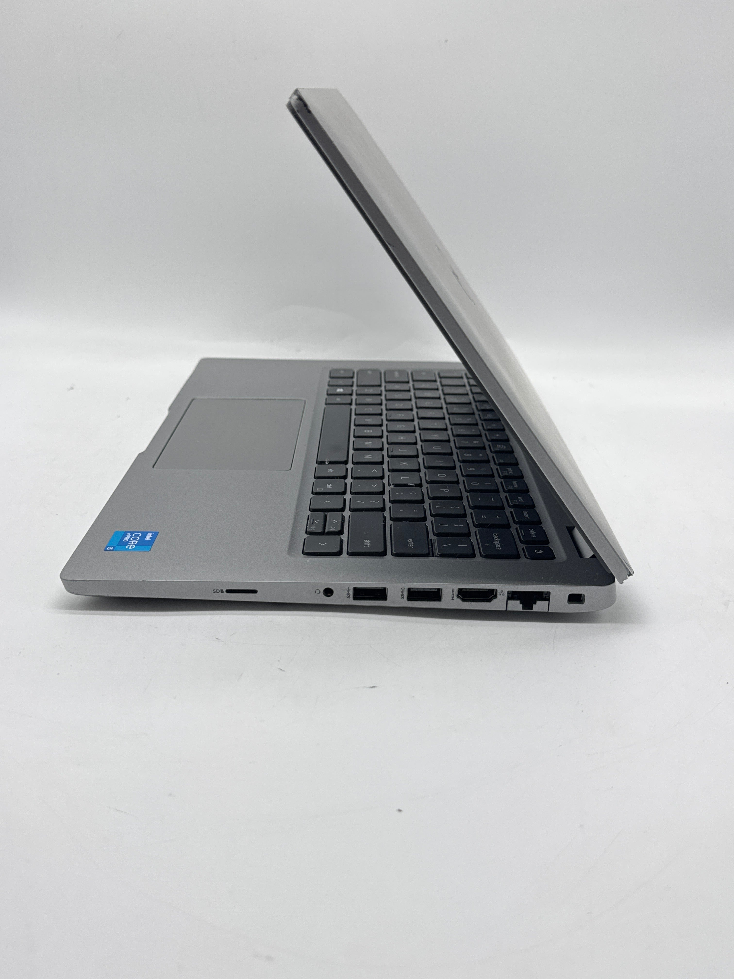 Dell Latitude 5420 i5-1145G7 16GB RAM 256GB SSD - Cracked Corners