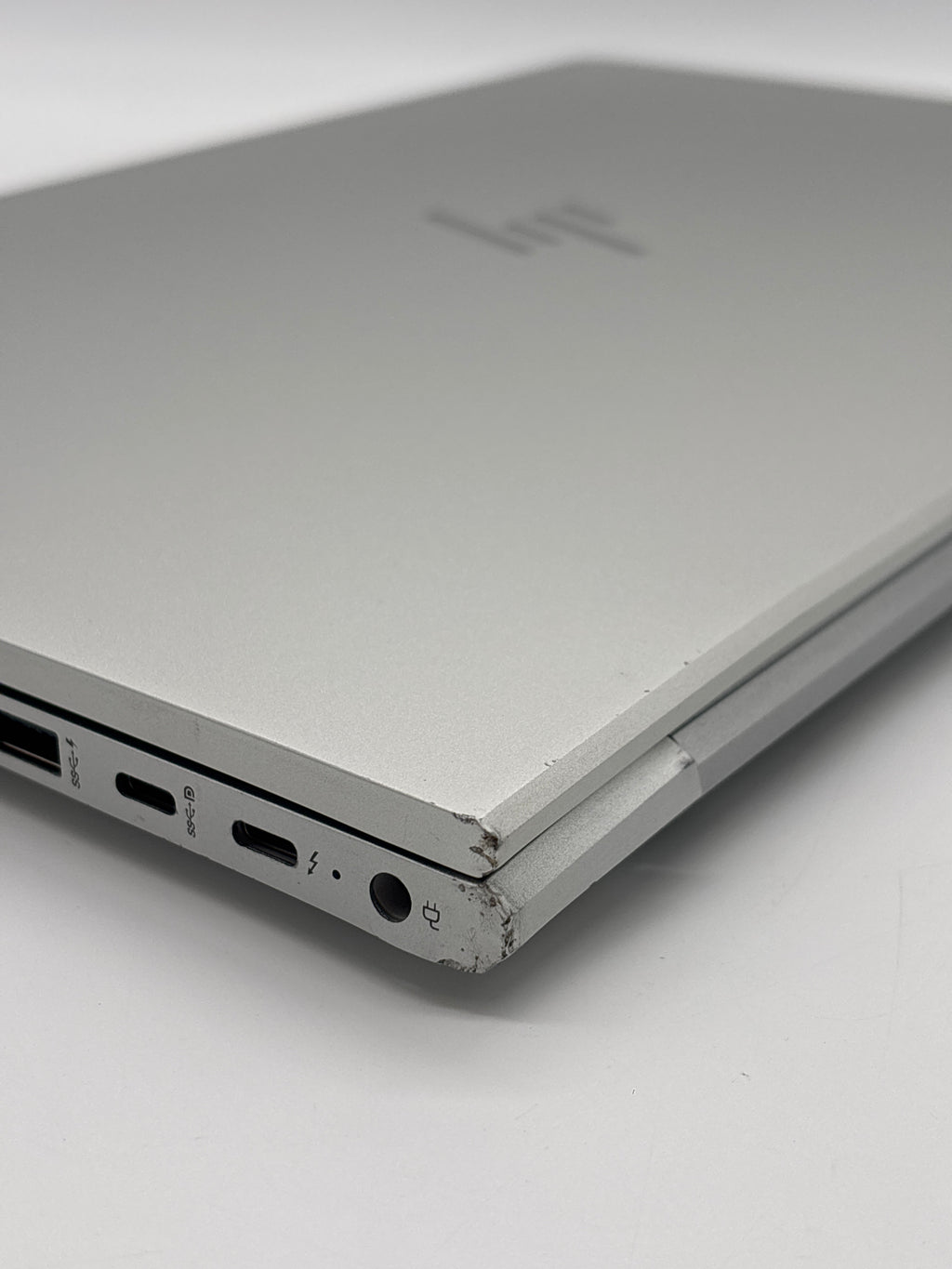 HP EliteBook 650 G10 i5-1335U 8GB RAM 256GB SSD - Used (Bent Hinge)