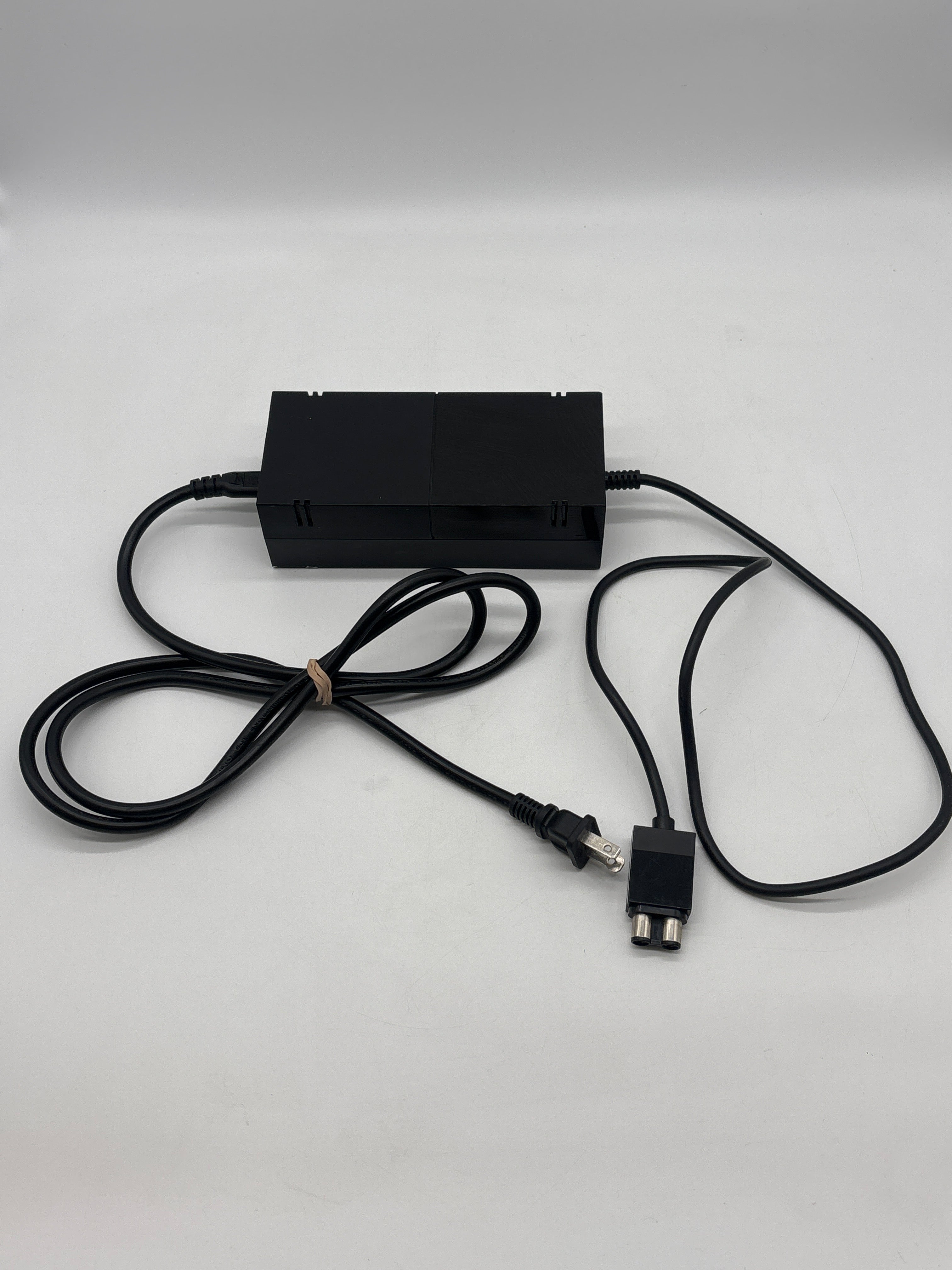 Microsoft Xbox One 1540 500GB Black Home Console 2013 Used