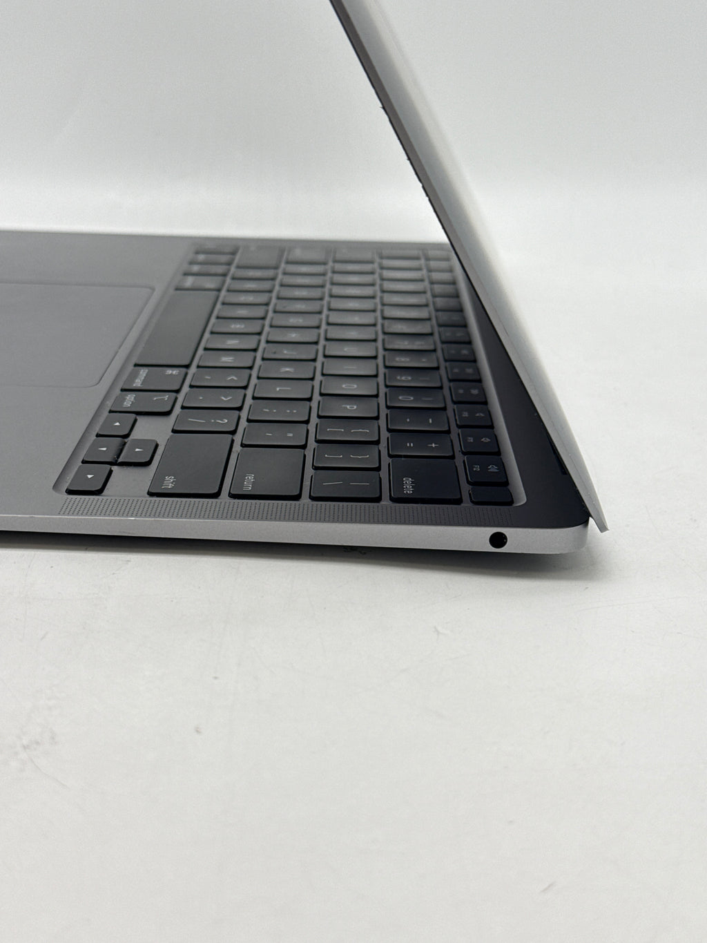 Apple MacBook Air 13" M1 A2337 8GB RAM 256GB SSD - Used