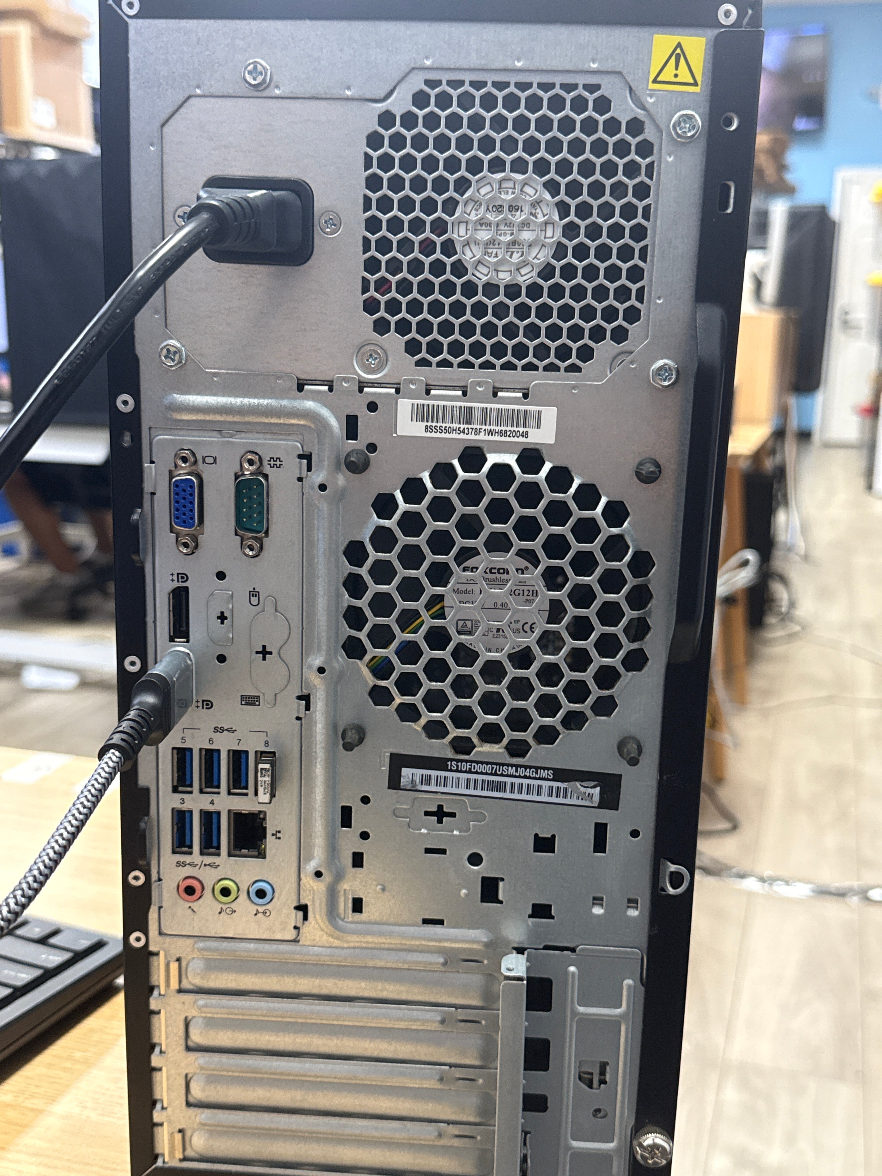 Lenovo ThinkCentre M900 i7-6700 8GB RAM 1TB HDD - Bad HDD
