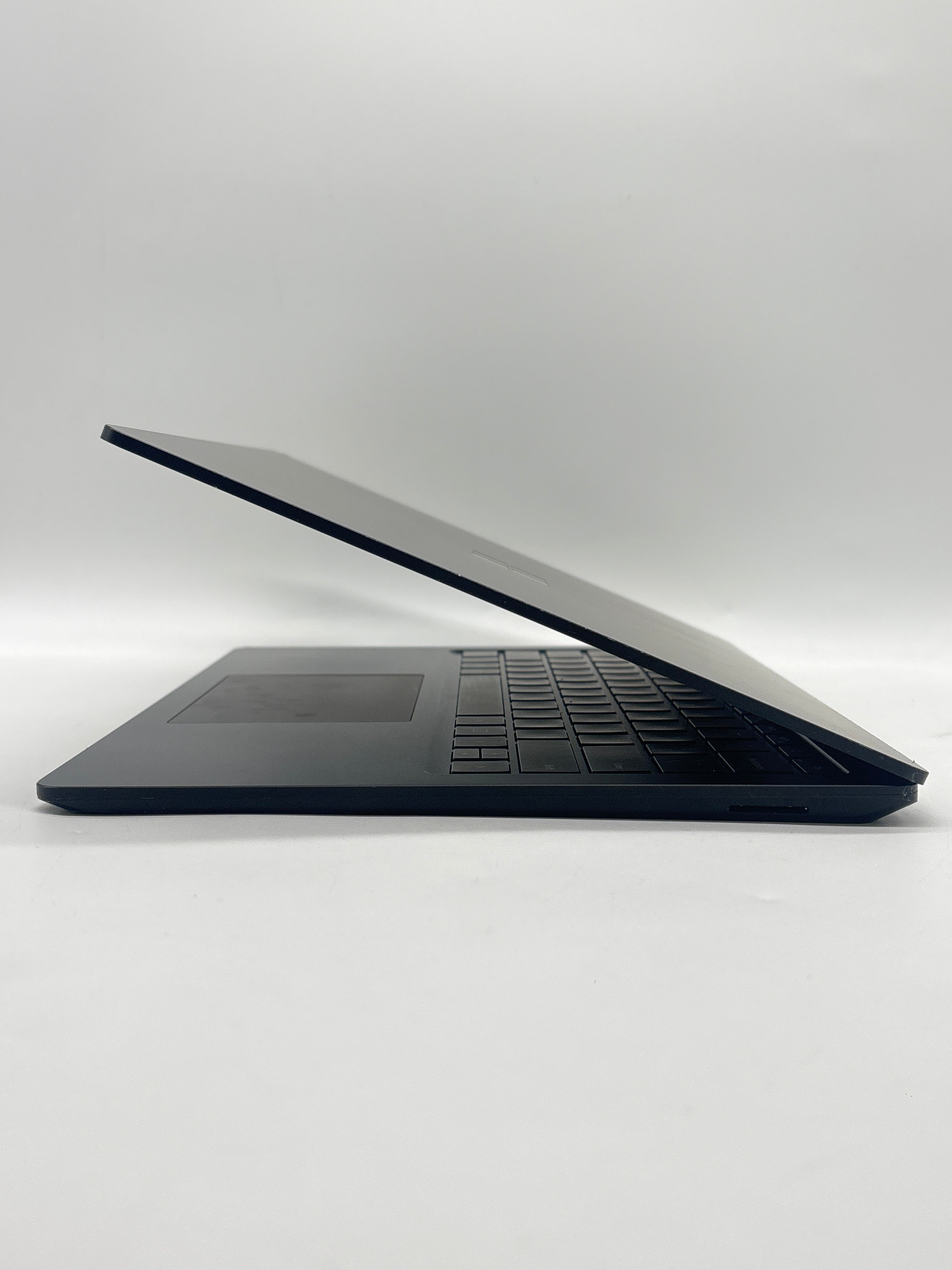 Microsoft Surface Laptop 4 1951 i7-1185G7 16GB RAM 256GB SSD - Remotely Managed