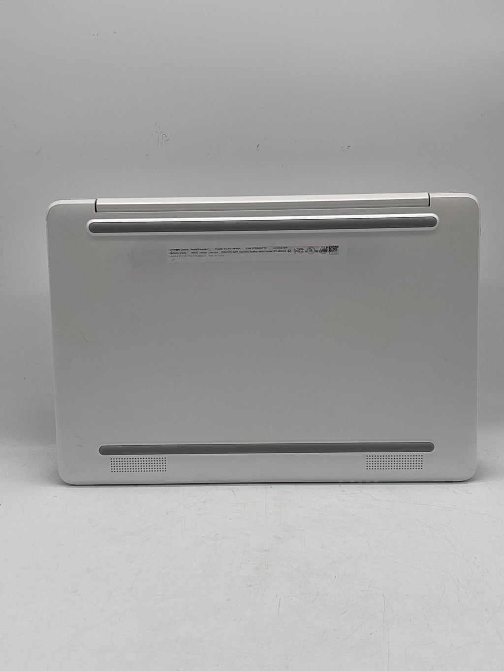 HP Stream 11-ak1035nr 11" Intel Atom 4GB RAM 32GB eMMC White - Bad Battery