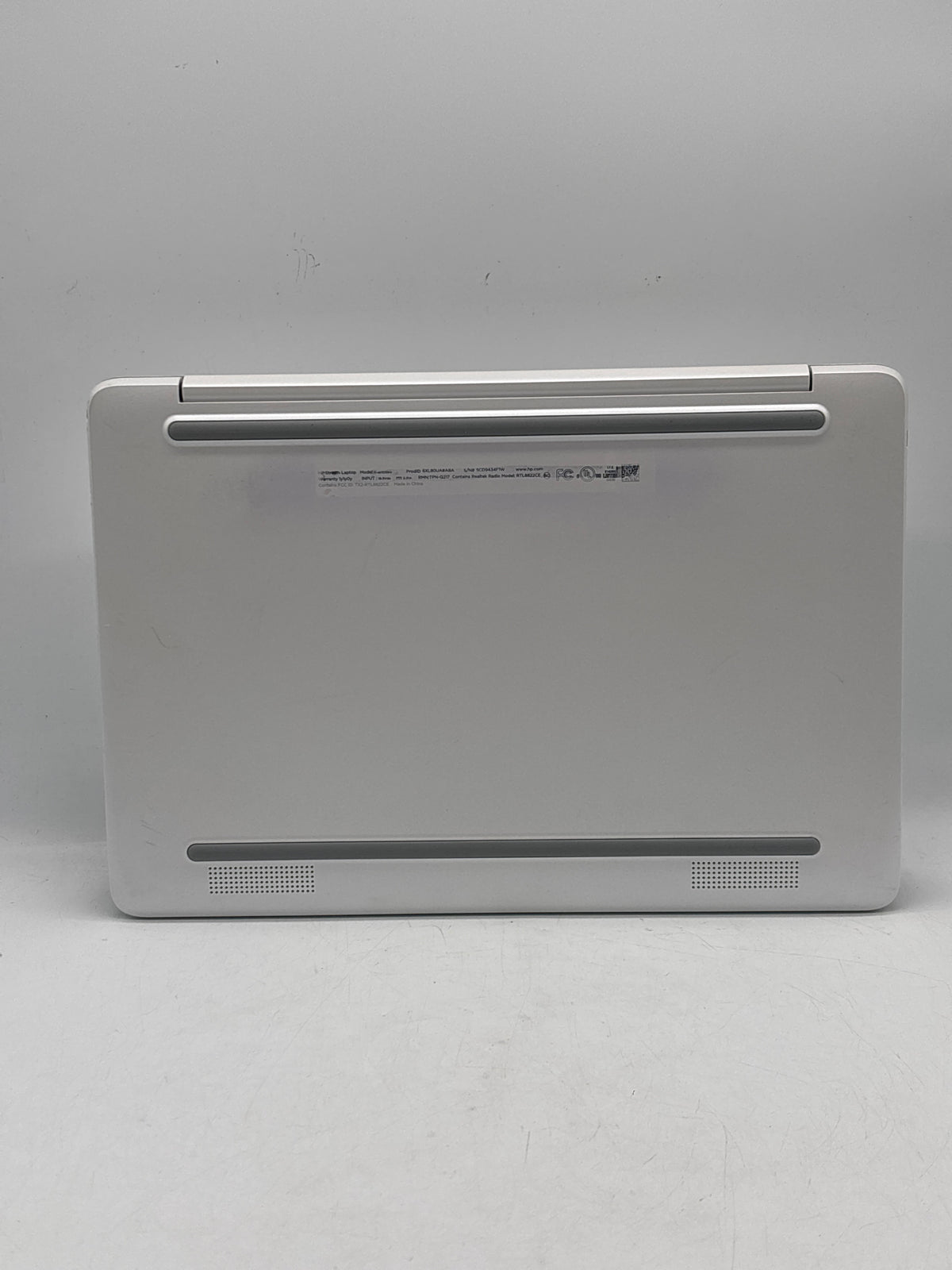 HP Stream 11-ak1035nr 11" Intel Atom 4GB RAM 32GB eMMC White - Bad Battery