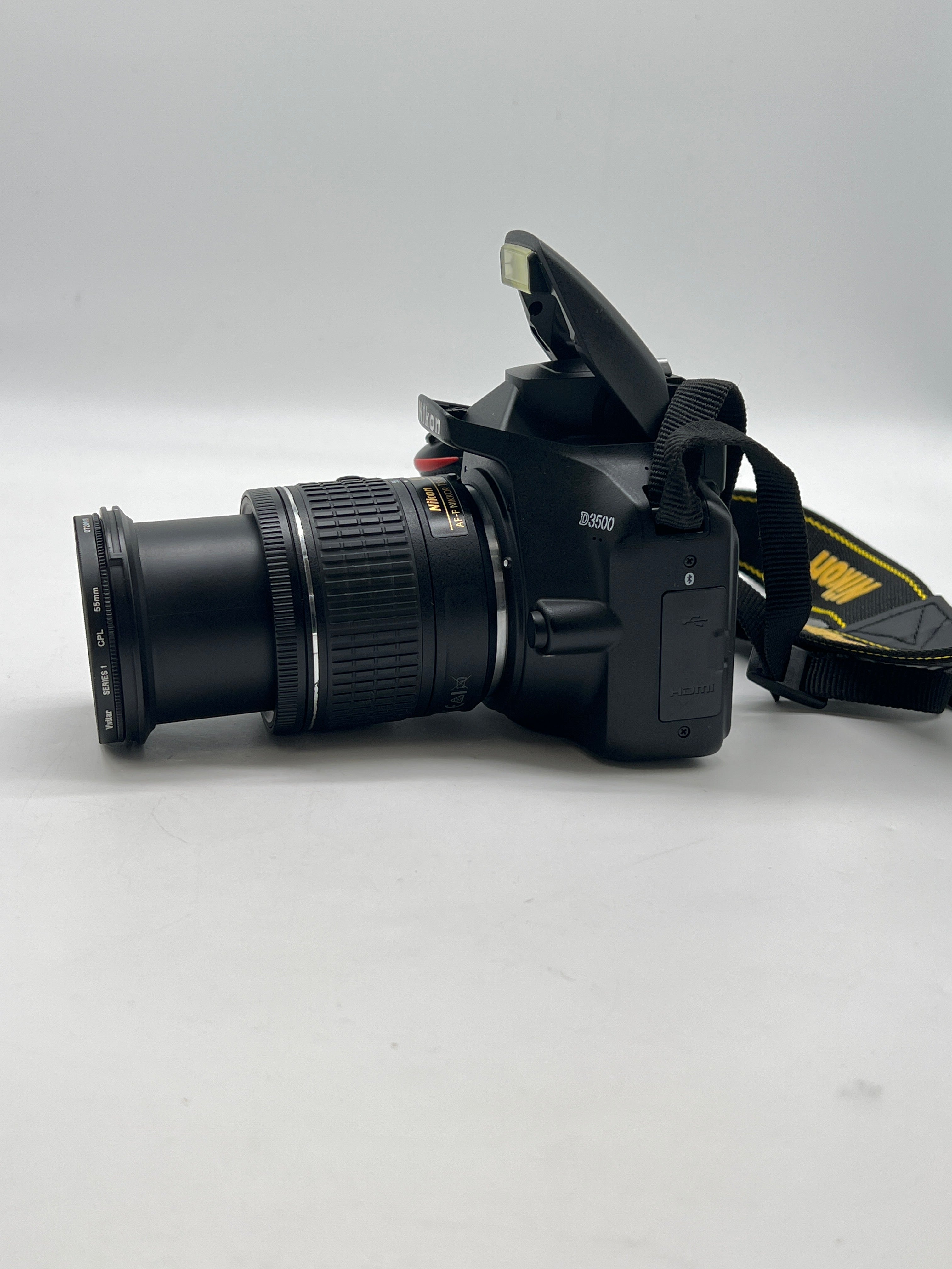 Nikon D3500 24.2MP with 18-55mm VR Lens DSLR Camera - Used