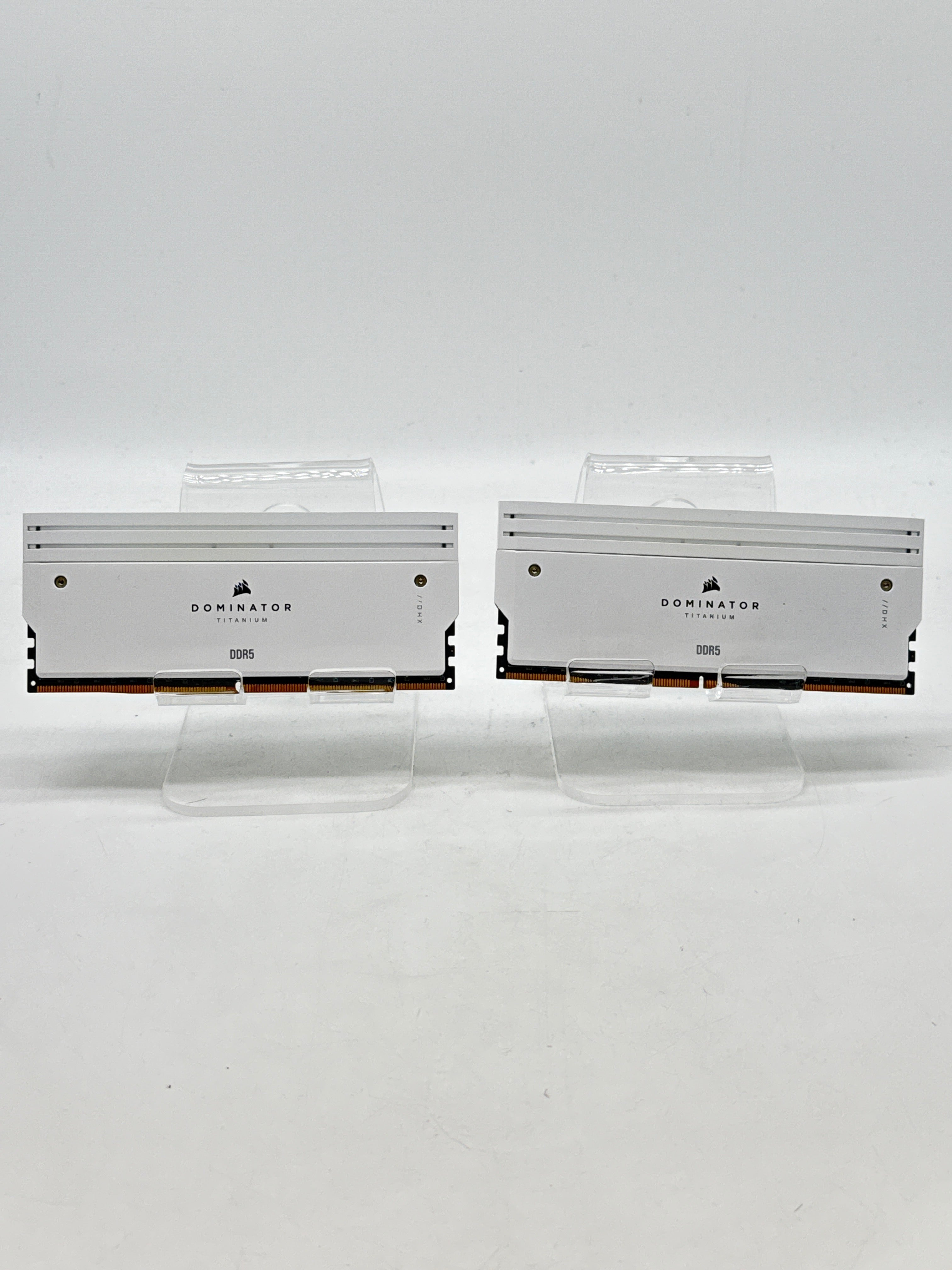 Corsair Dominator Titanium 64GB (2x32GB) DDR5-6000 CL30 - Tested