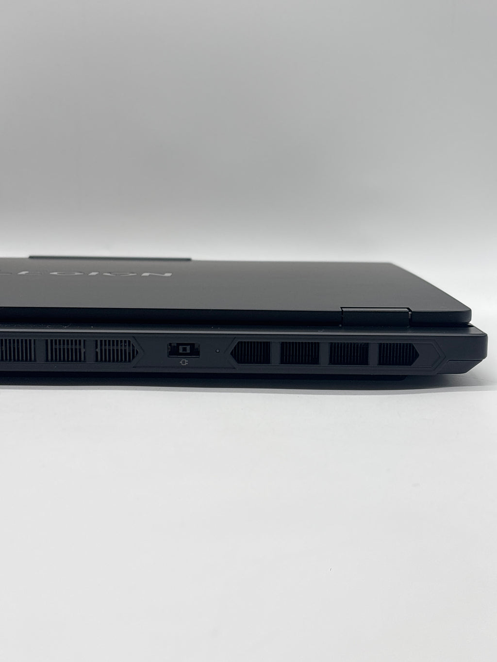 Lenovo Legion 5i 15IRX10 i7-14700HX 16GB RAM 1TB SSD RTX 5060 - Open Box