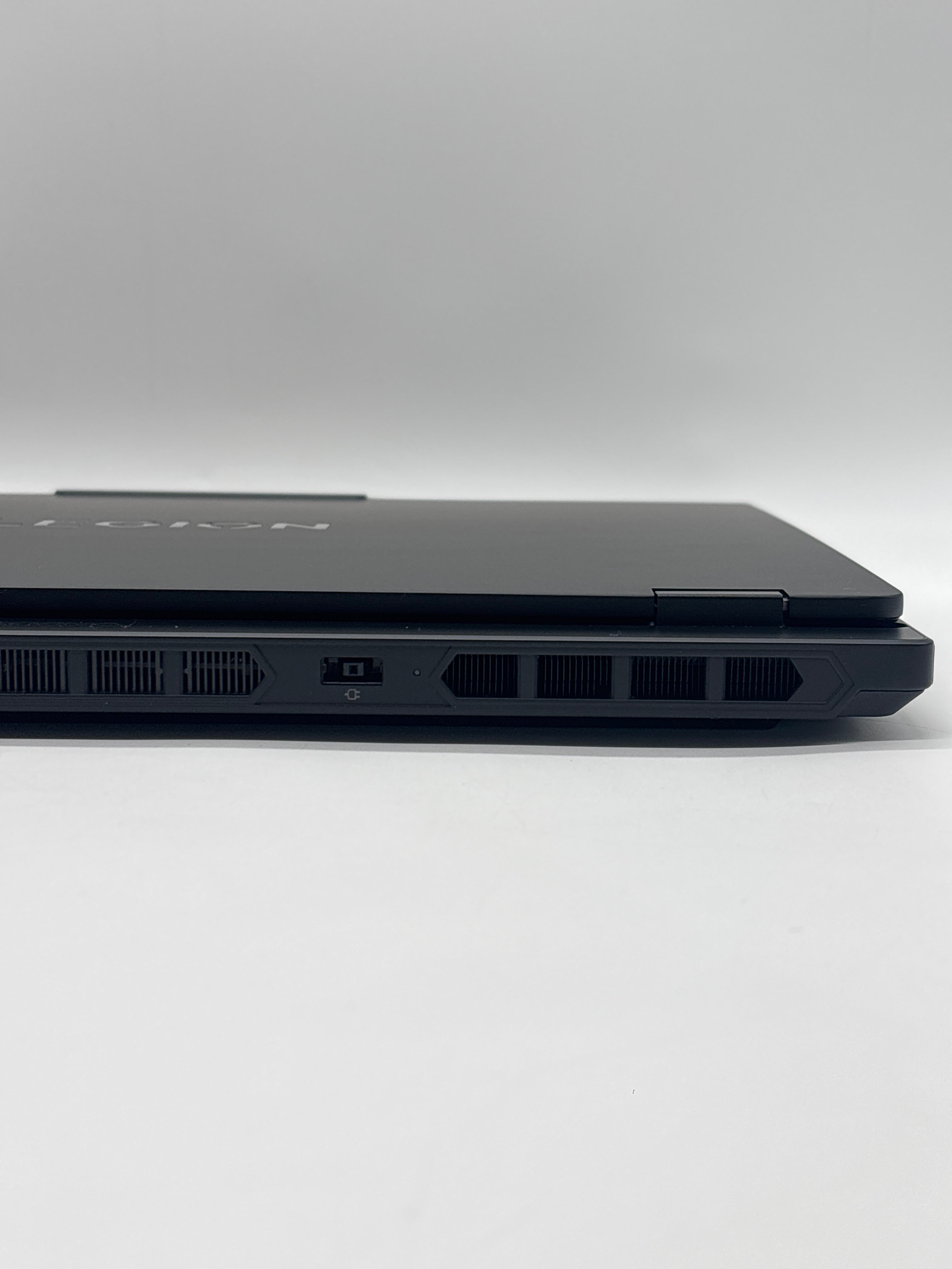 Lenovo Legion 5i 15IRX10 i7-14700HX 16GB RAM 1TB SSD RTX 5060 - Open Box
