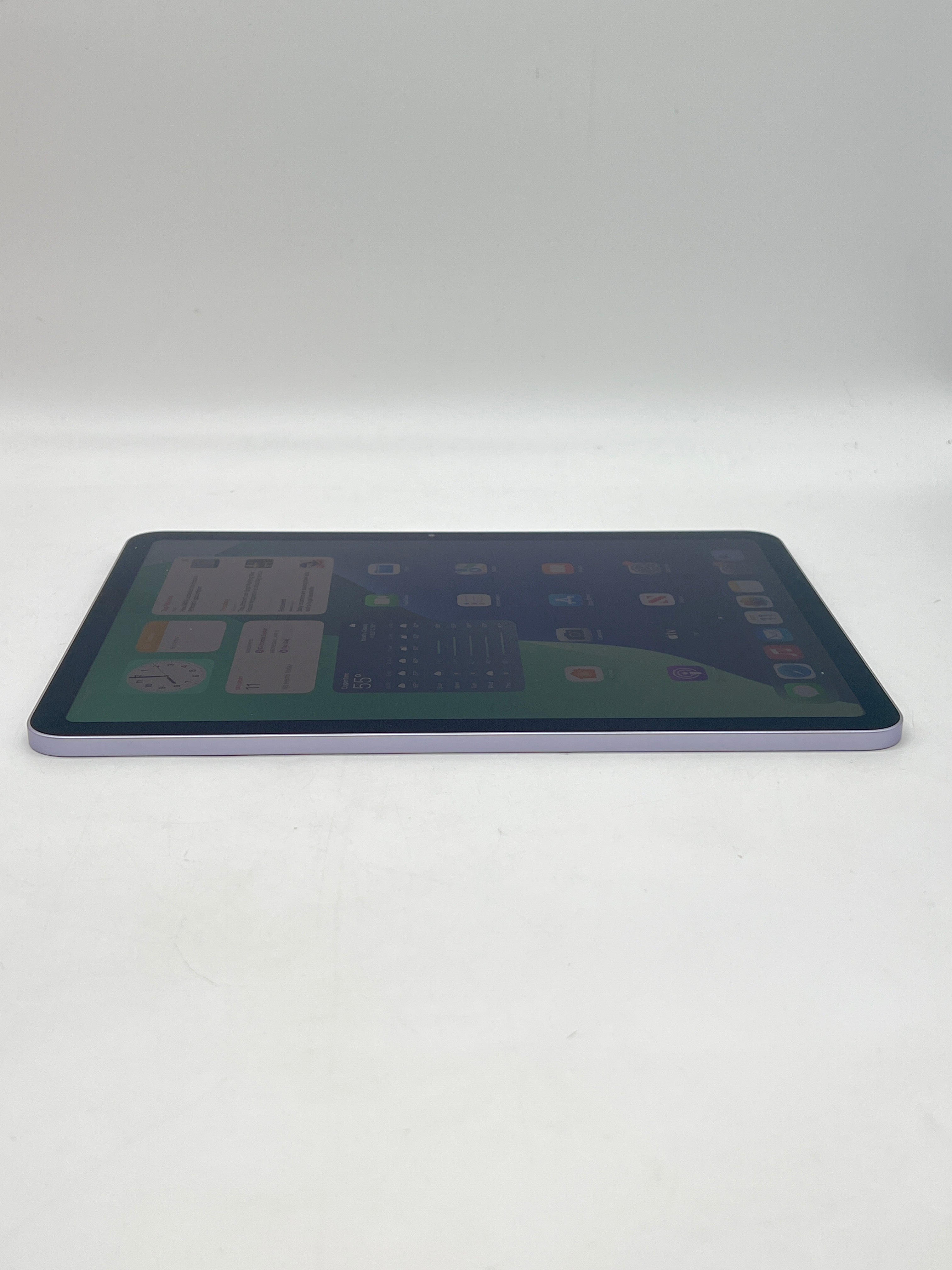 Apple iPad Air 11-inch M2 128GB Wi‑Fi With Apple Pencil/Keyboard - Used