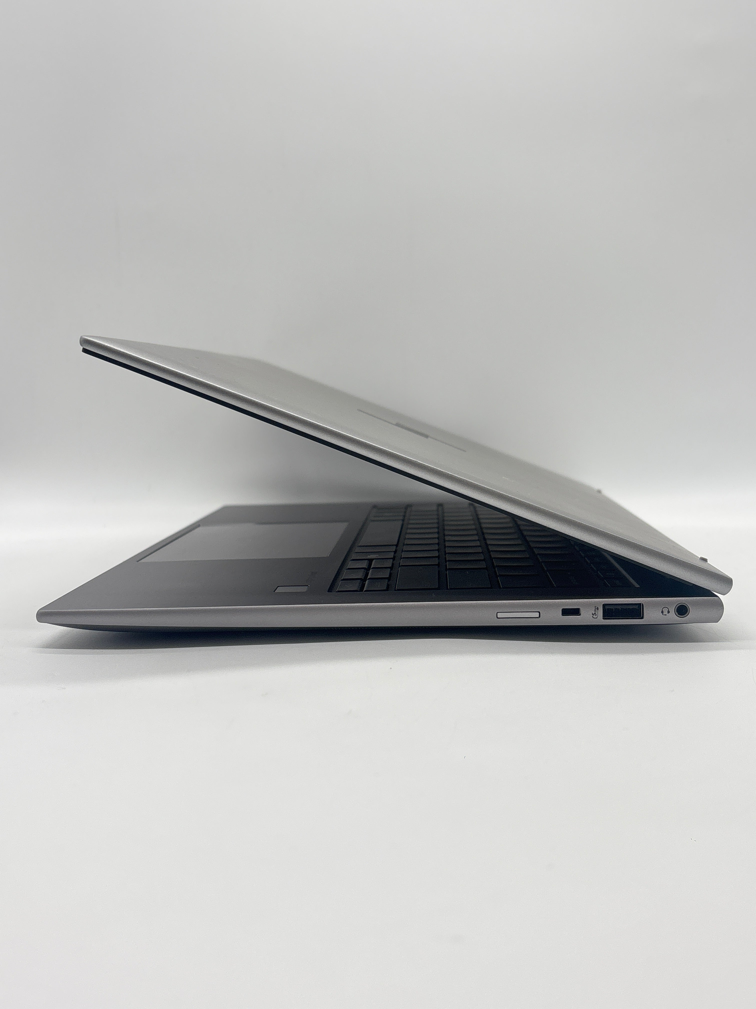 HP ZBook FireFly G11 Ryzen 5 Pro 8640HS 32GB RAM 256GB SSD