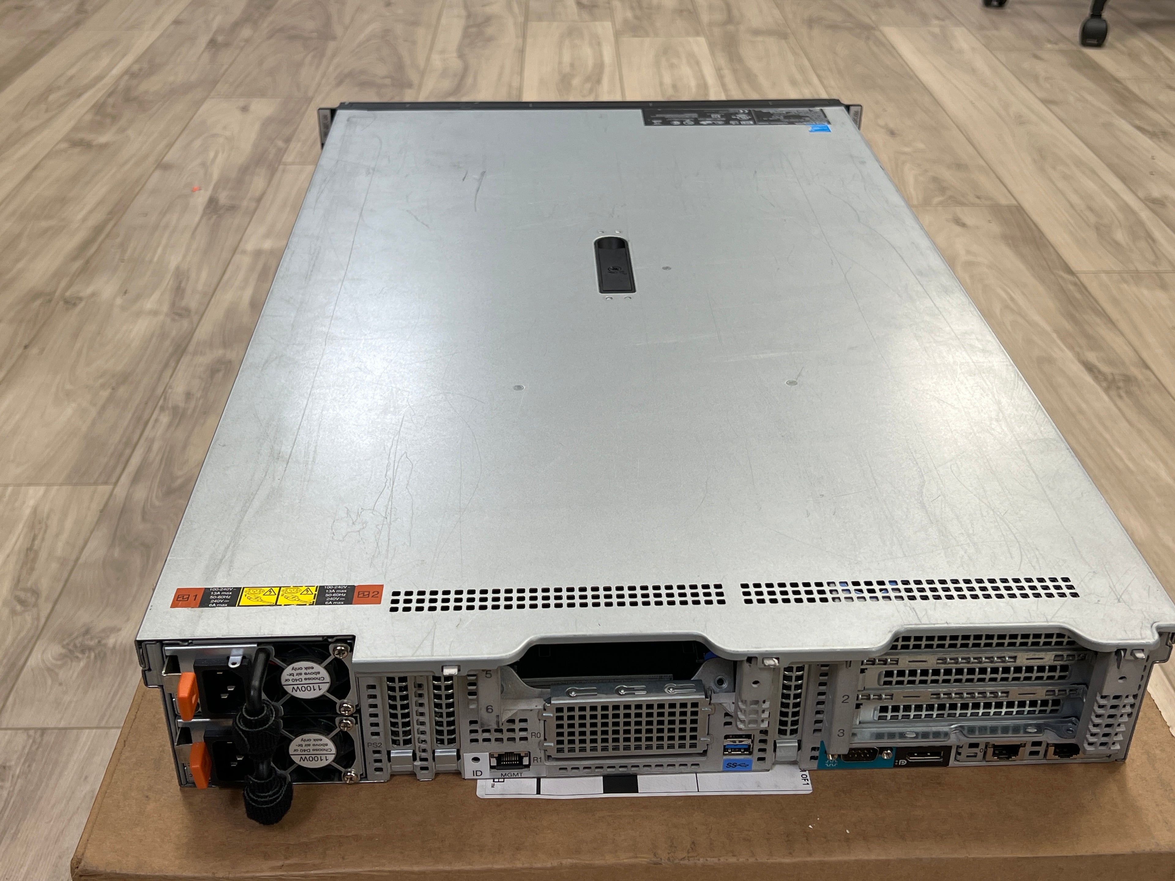 Lenovo ThinkServer 2U Server RD650 Dual Xeon E5-2620 v3 32GB RAM 1.5TB SSD