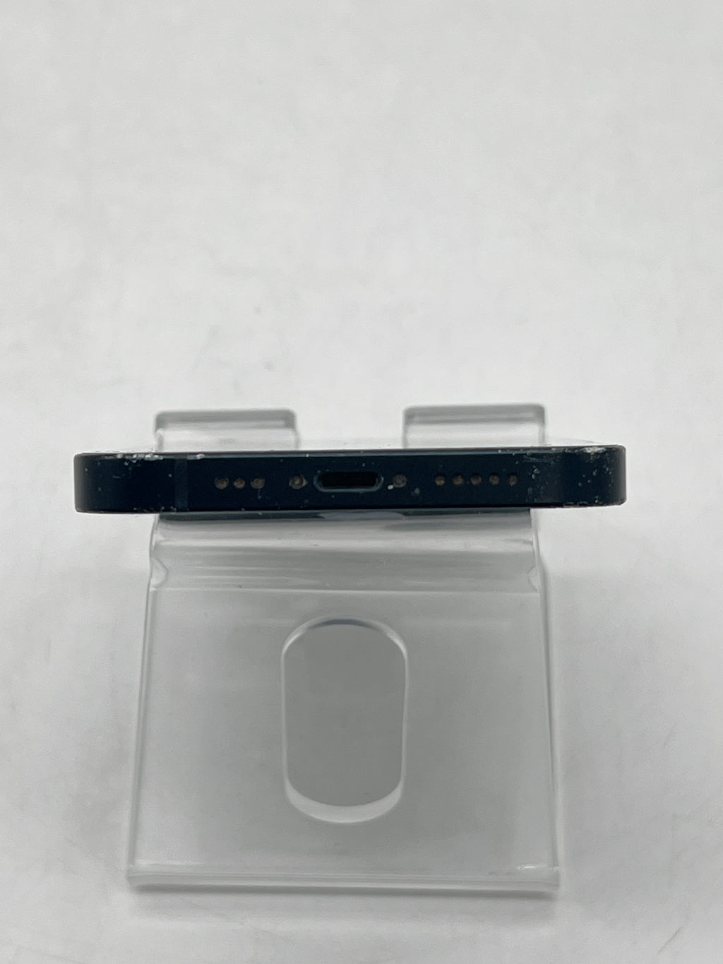 Apple iPhone 13 Midnight 128 GB T-Mobile (Cracked back used D)