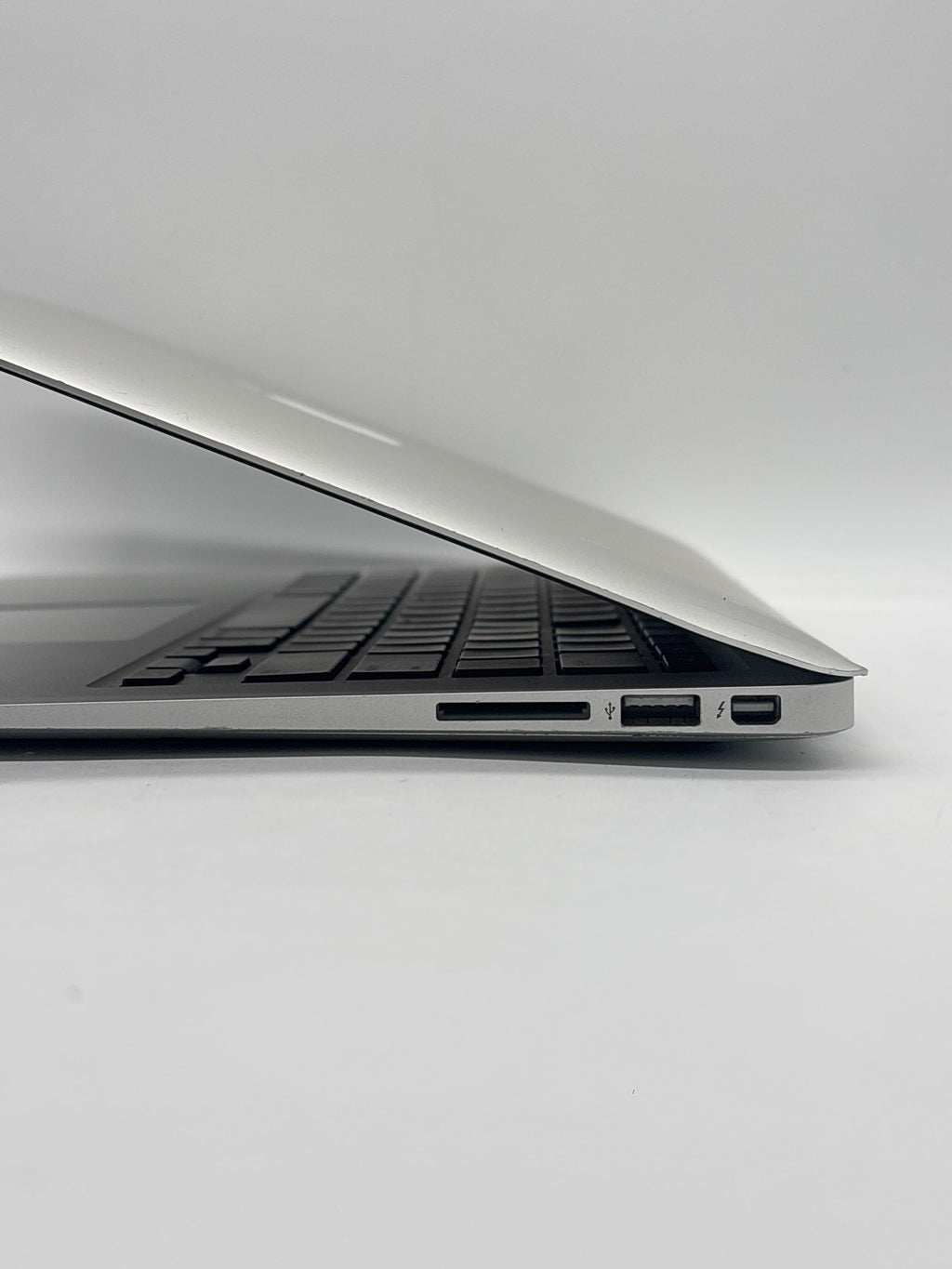 Apple MacBook Air 13" A1466 i7 8GB RAM 128GB SSD - For Parts (Read DESC)