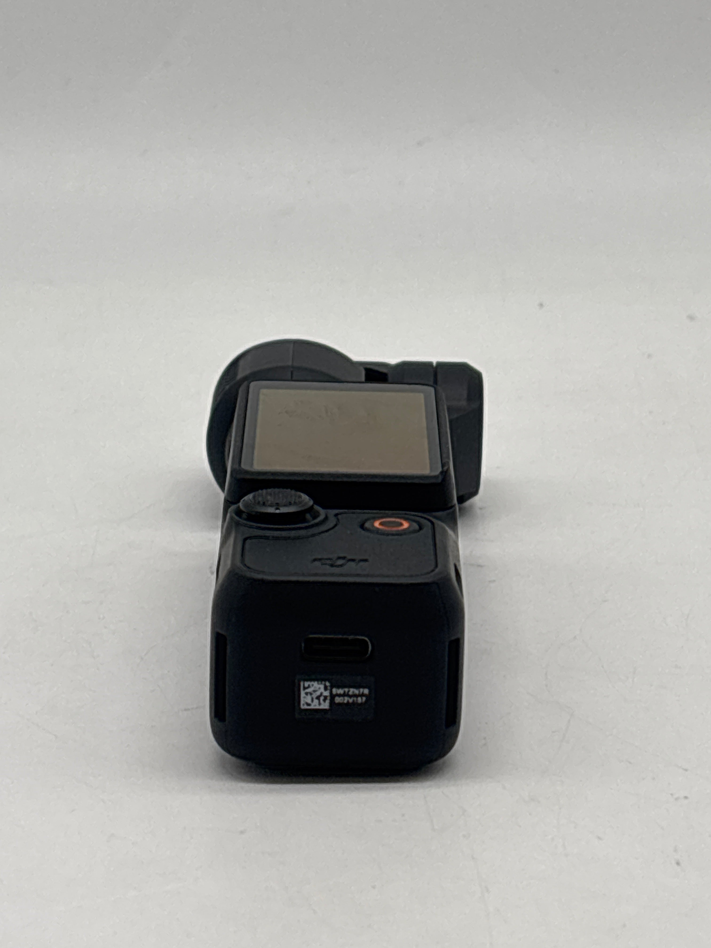 DJI Osmo Pocket 3 5E15 4K 3-Axis Gimbal Camera Bundle