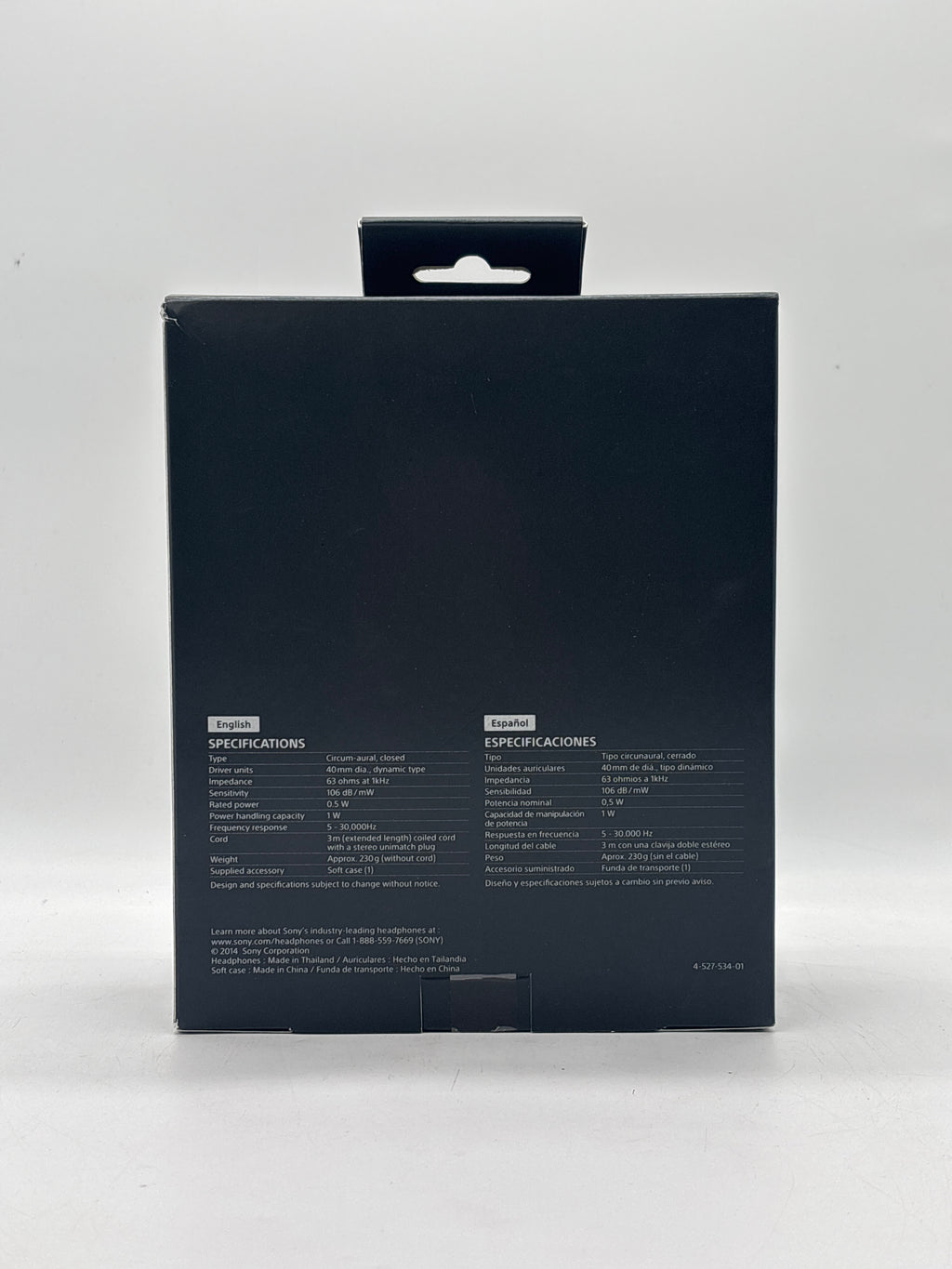 Sony MDR-V6 Over the Ear Headphones - New In Box (READ)