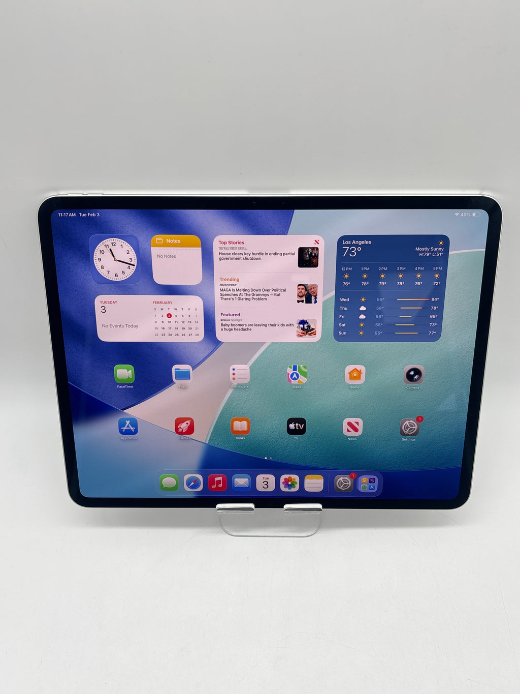 Apple iPad Pro 13" M5 ME7X4LL/A 256GB Silver Wi-Fi + 5G - Unlocked (Cycle Count 2)