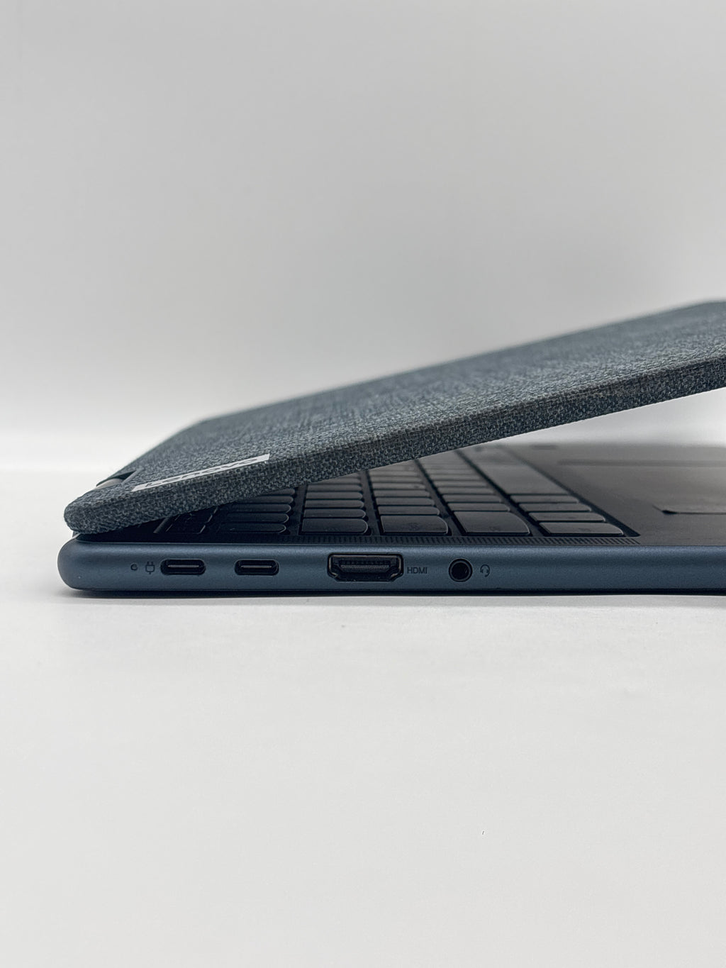 Lenovo Yoga 6 13.3" Ryzen 5 5500U 8GB RAM 256GB SSD Blue Laptop