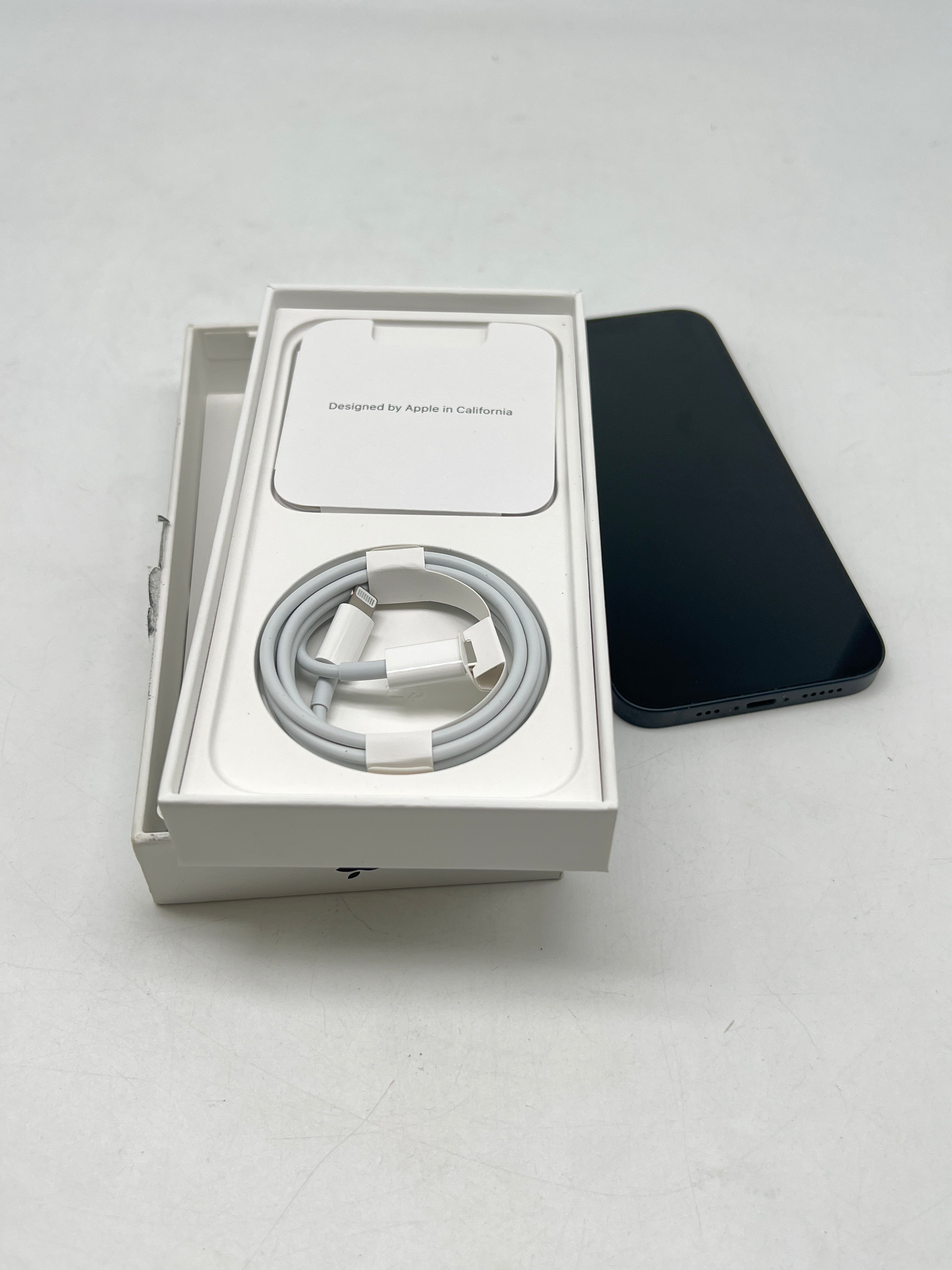 Apple iPhone 14 128GB Factory Unlocked 100% BATT - Used with Box