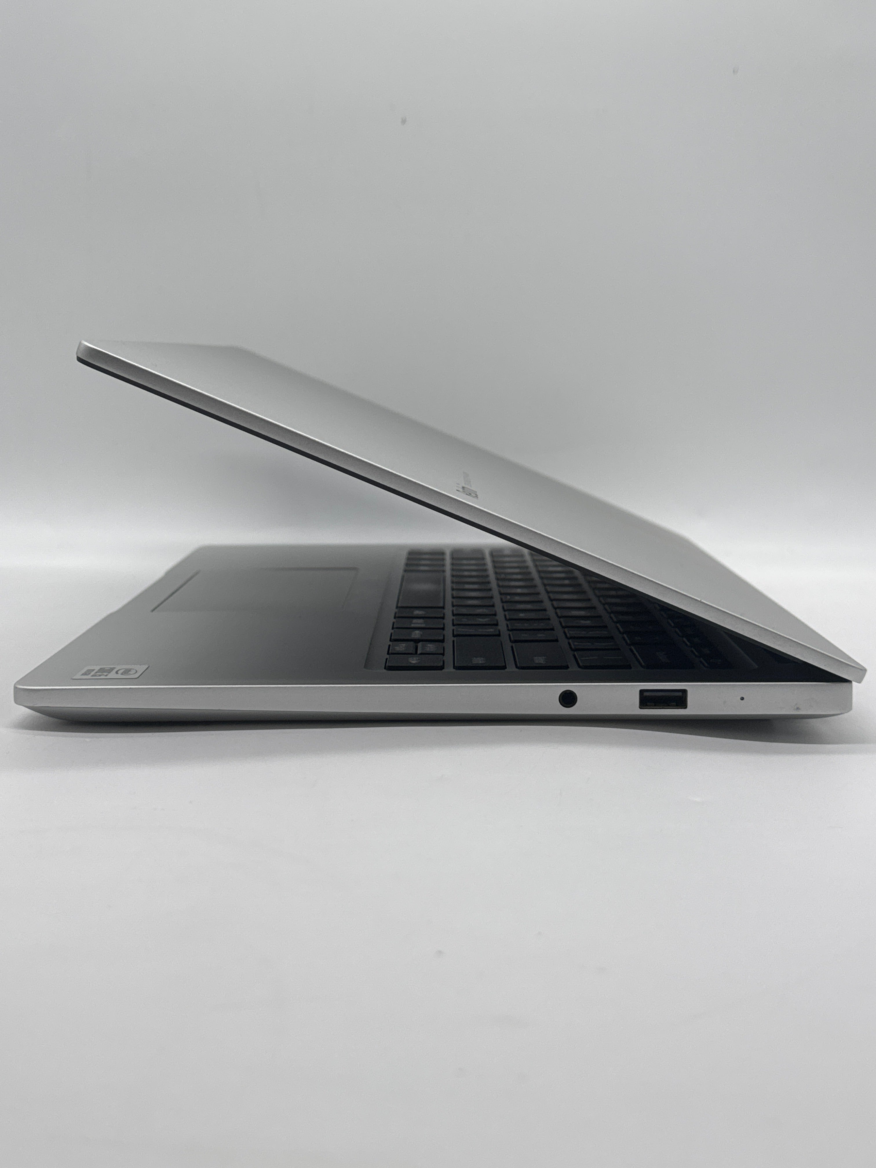 Xiaomi RedmiBook 14 i5-10210U 8GB RAM 512GB SSD GeForce MX250