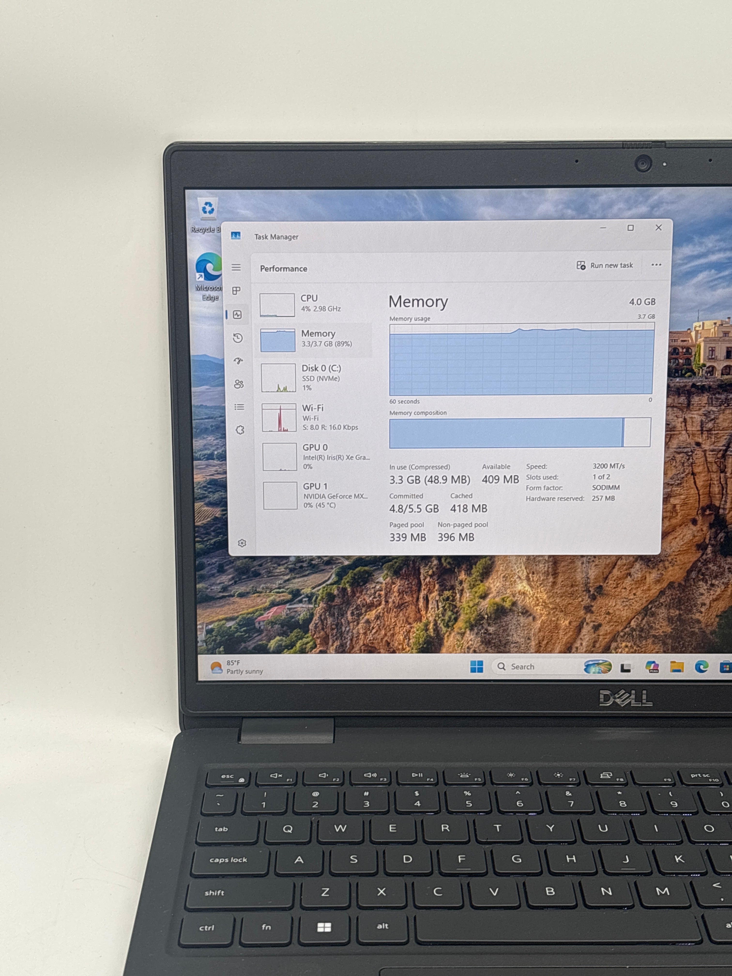 Dell Latitude 3520 15.6" Core i5-1135G7 4GB RAM 256GB SSD GeForce MX350 - Used