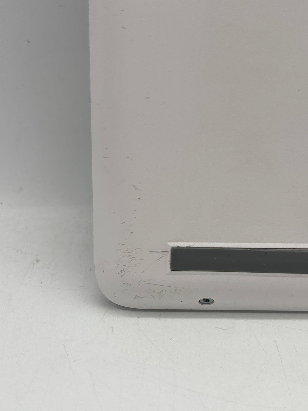 HP 14-dq0052dx 14" Intel Celeron N4120 8GB RAM 64GB SSD White - Used