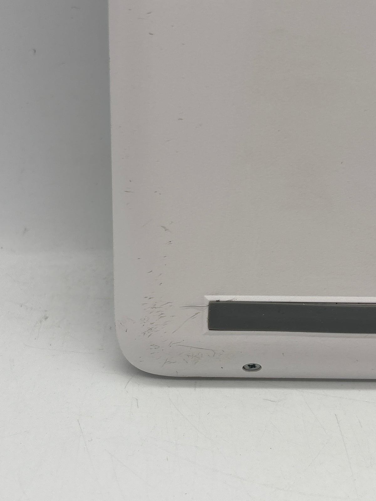 HP 14-dq0052dx 14" Intel Celeron N4120 8GB RAM 64GB SSD White - Used