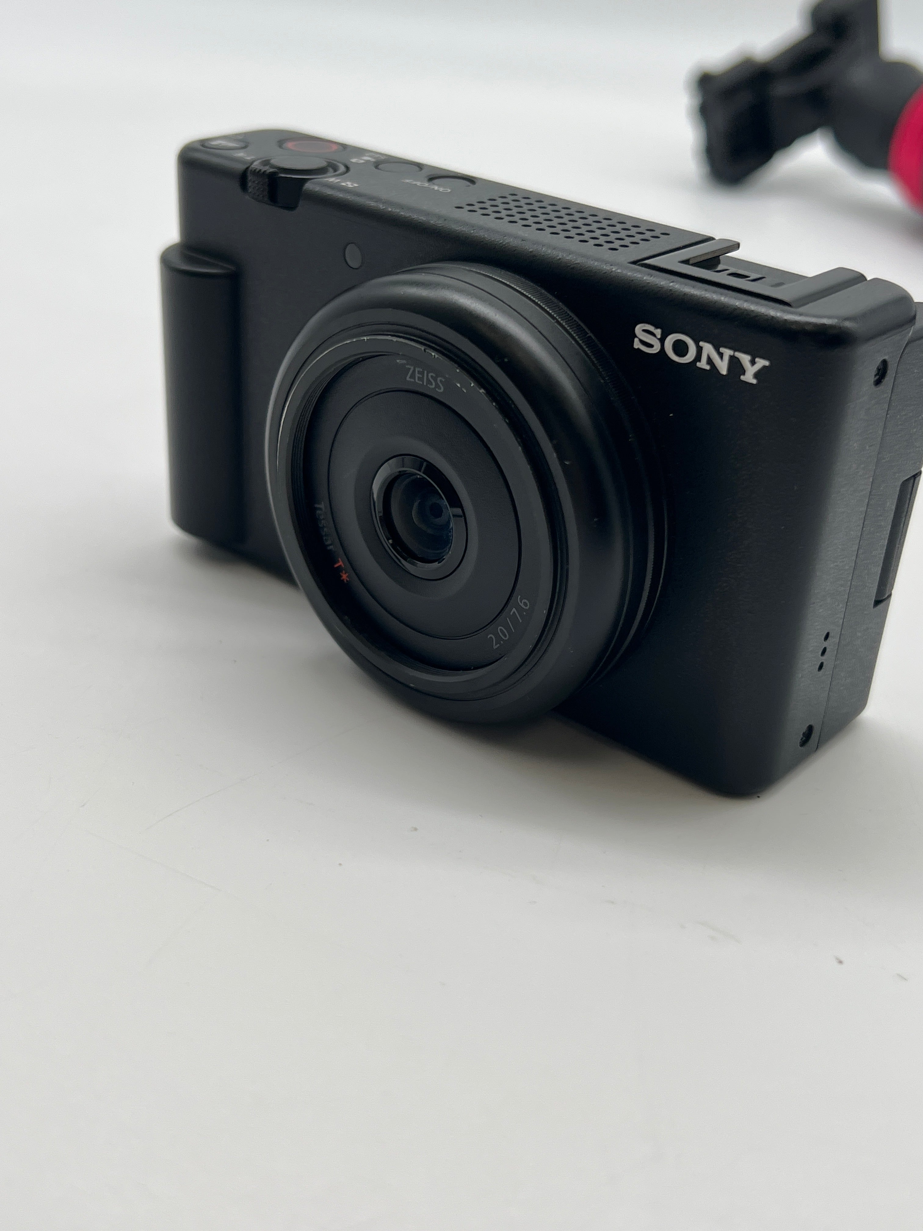 Sony ZV-1F Compact Digital Vlogging Camera 20.1MP - Used